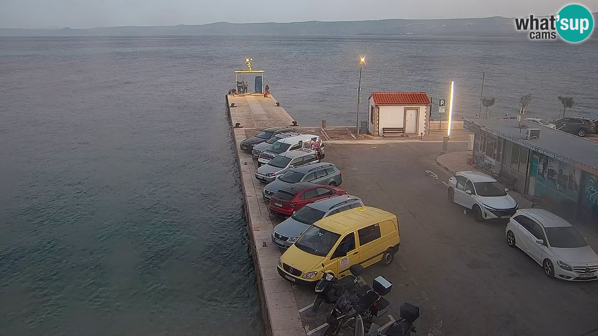 Webcam Bol Town Center & Marina – Live View from Bol, Brač