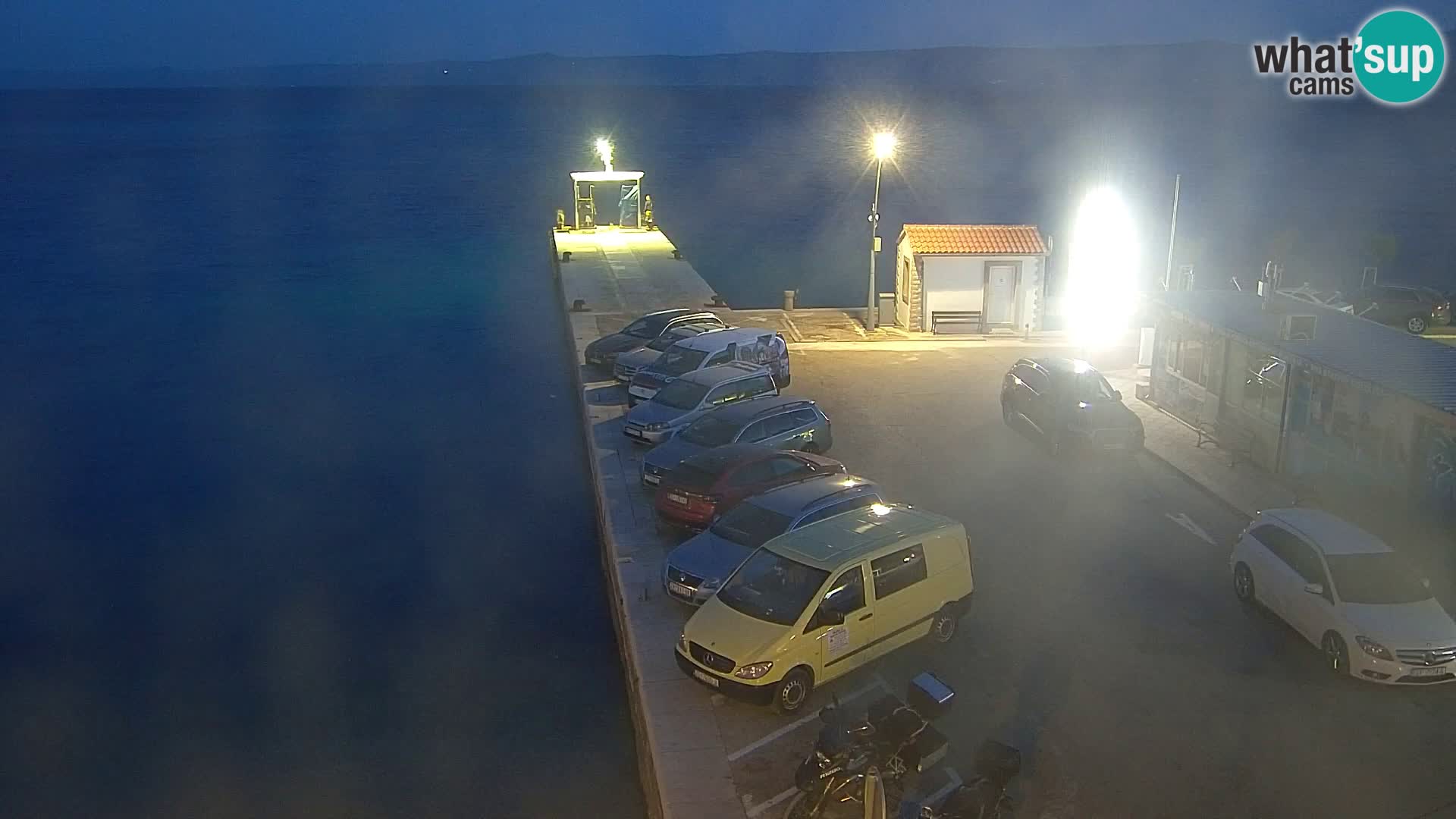 Webcam Bol Centro e Marina – Vista live dal porto di Bol