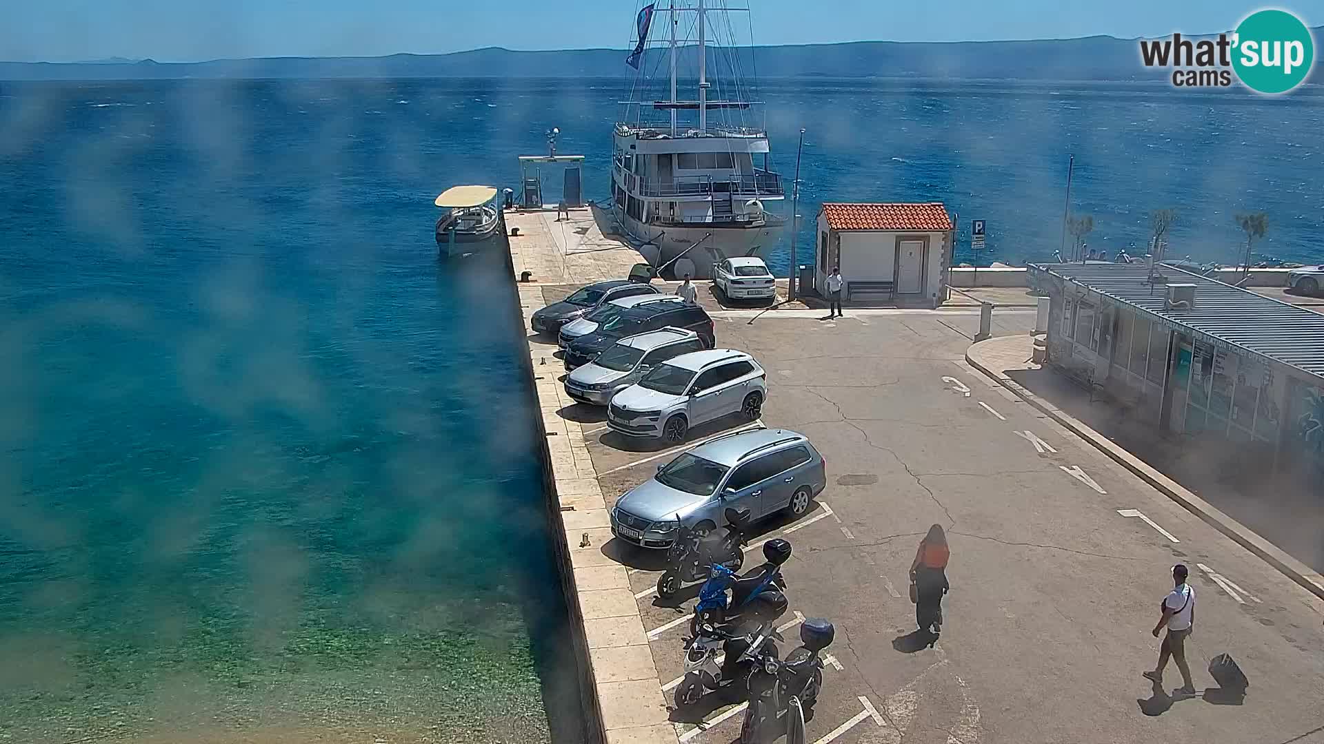 Webcam Bol Town Center & Marina – Live View from Bol, Brač