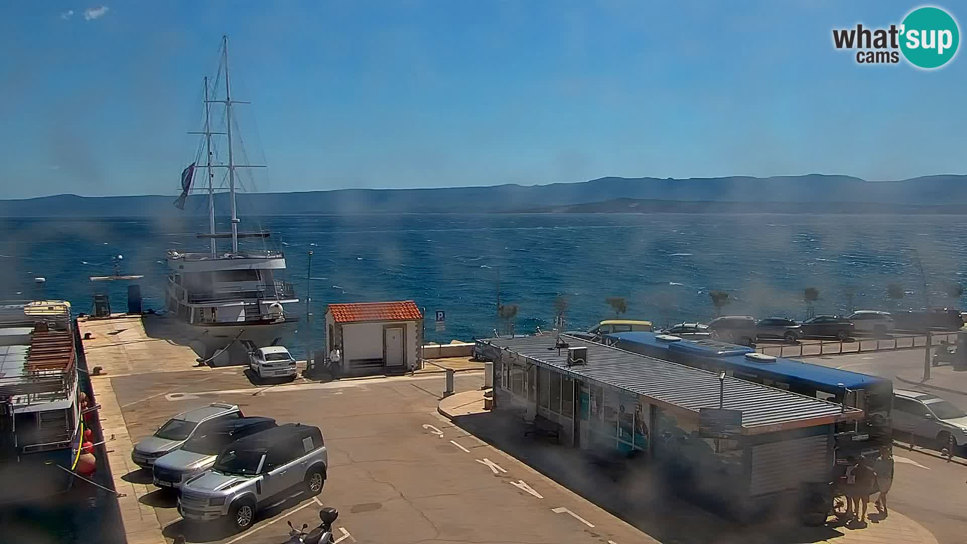 Webcam Bol Hafen & Ortszentrum – Liveblick aus Bol auf der Insel Brač
