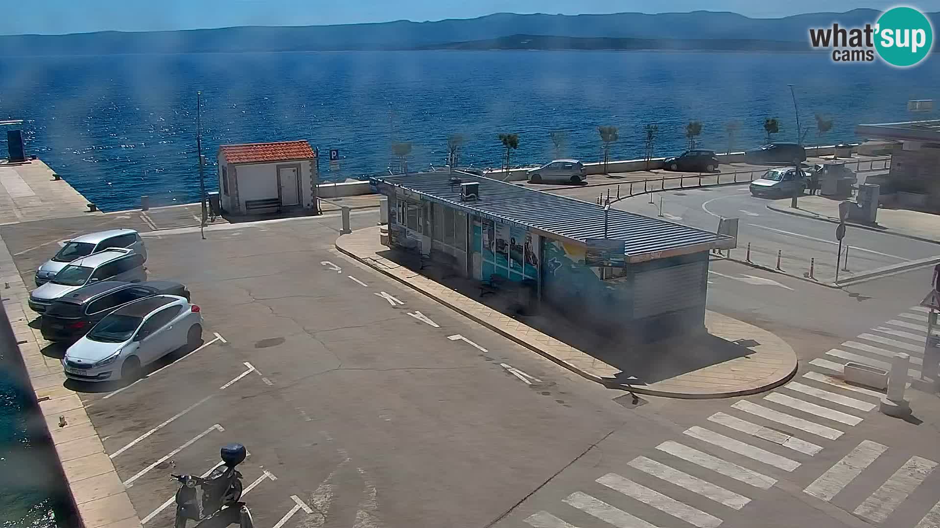 Webcam Bol Centro e Marina – Vista live dal porto di Bol