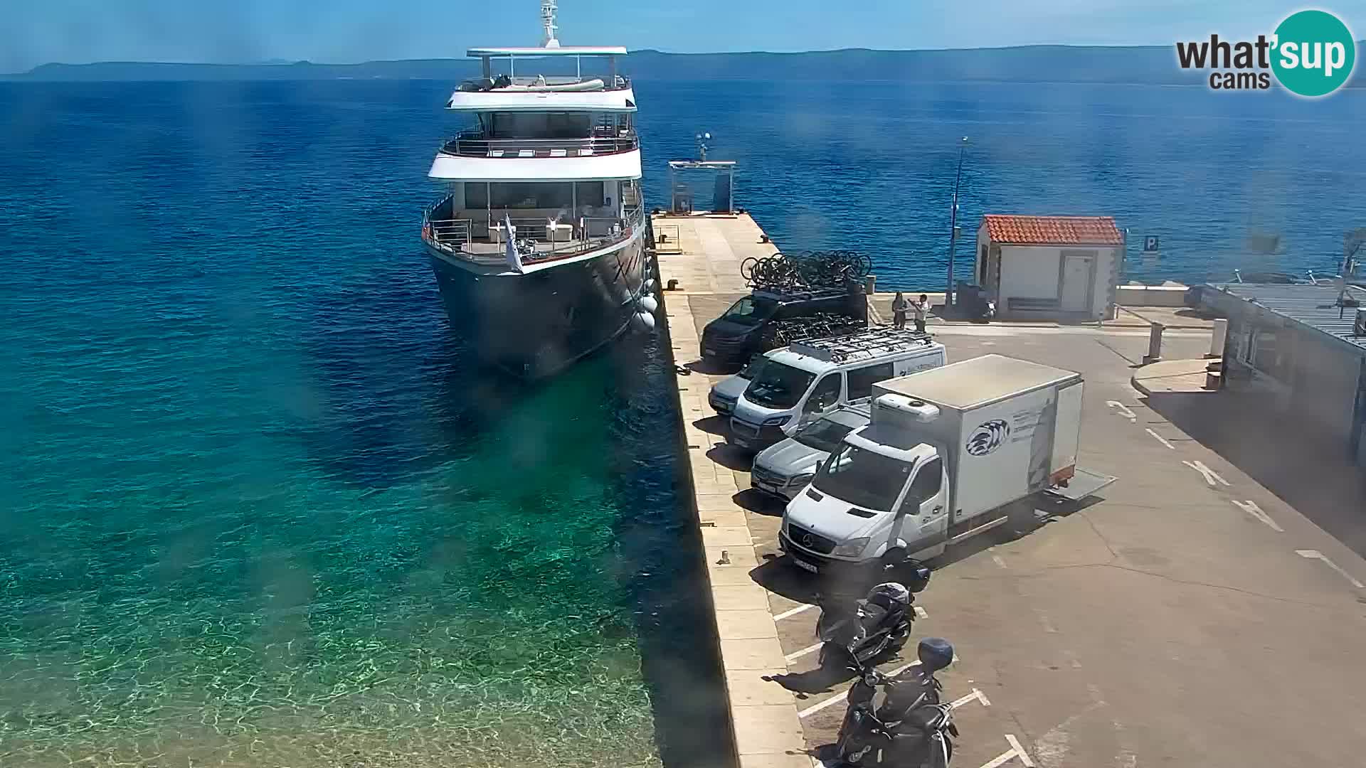 Webcam Bol Town Center & Marina – Live View from Bol, Brač
