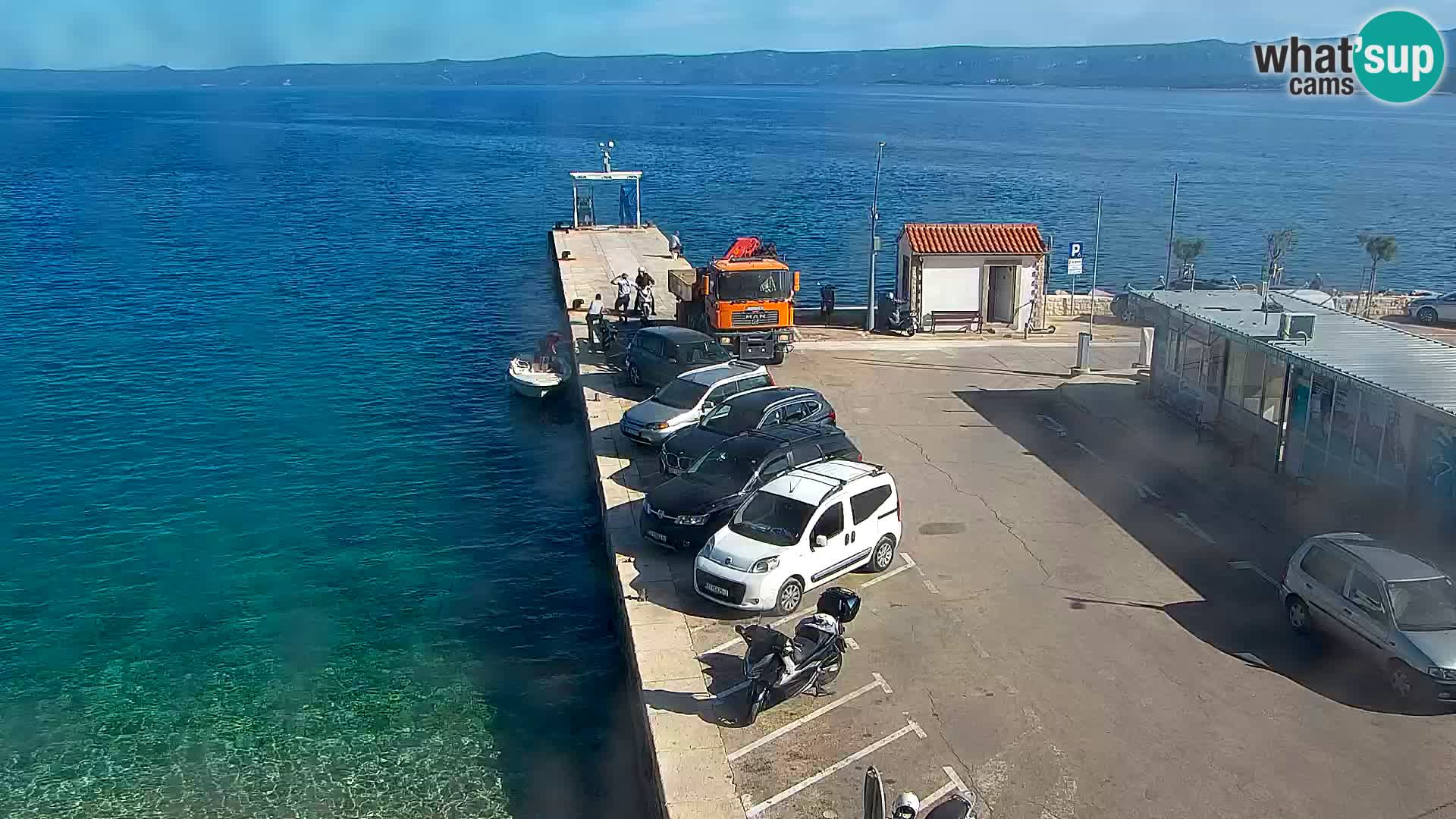 Webcam Bol Town Center & Marina – Live View from Bol, Brač
