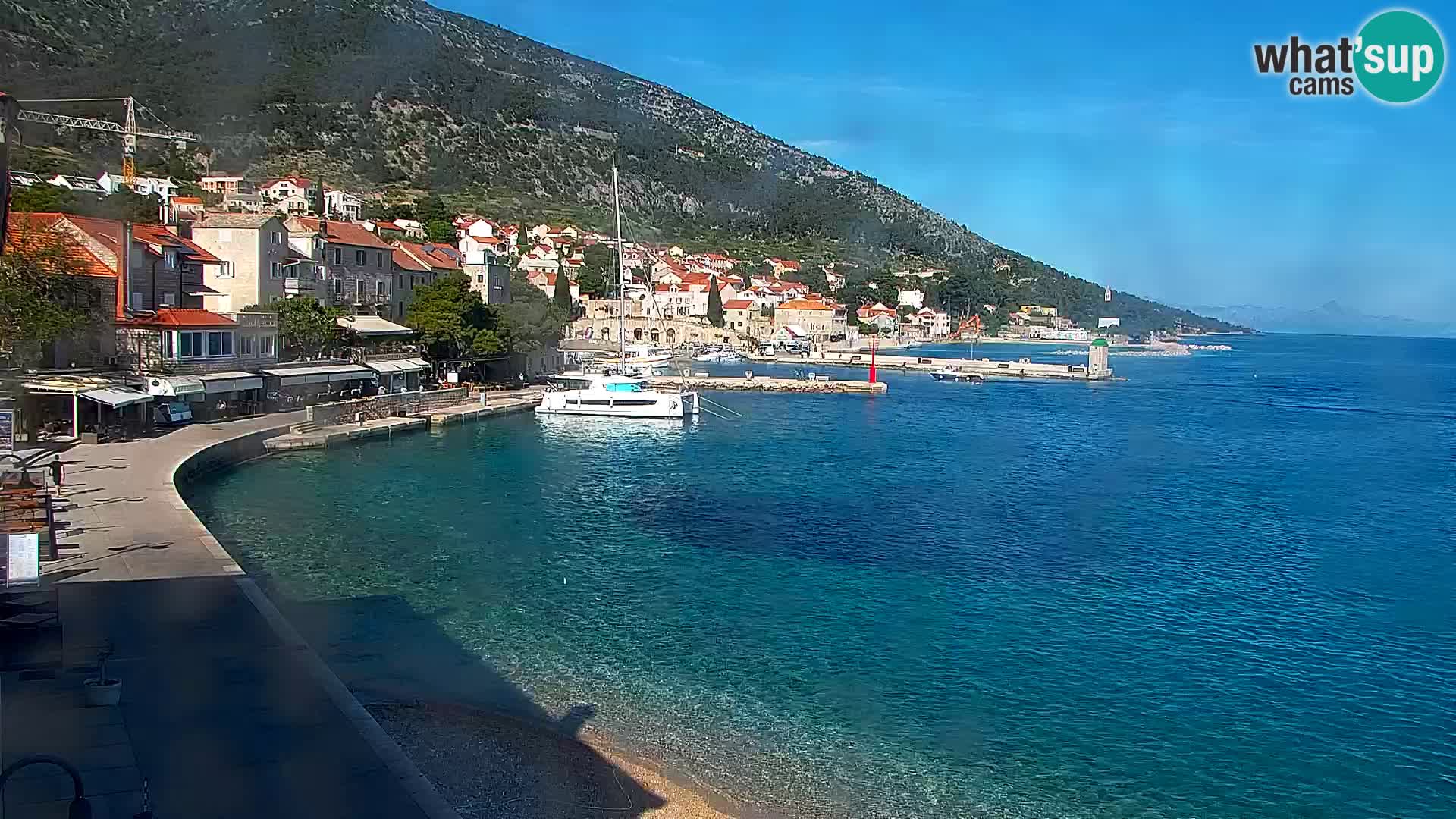 Webcam Bol Hafen & Ortszentrum – Liveblick aus Bol auf der Insel Brač