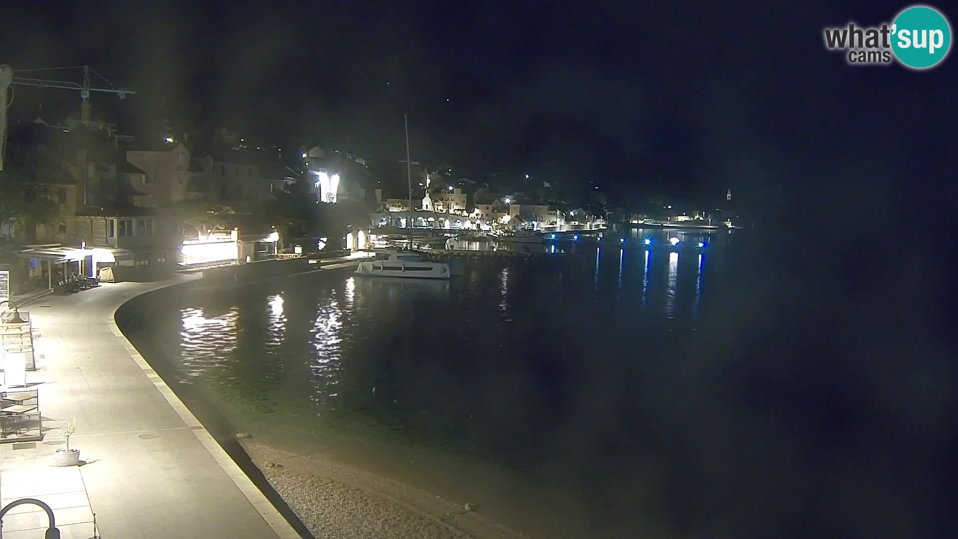 Webcam Bol Centro e Marina – Vista live dal porto di Bol