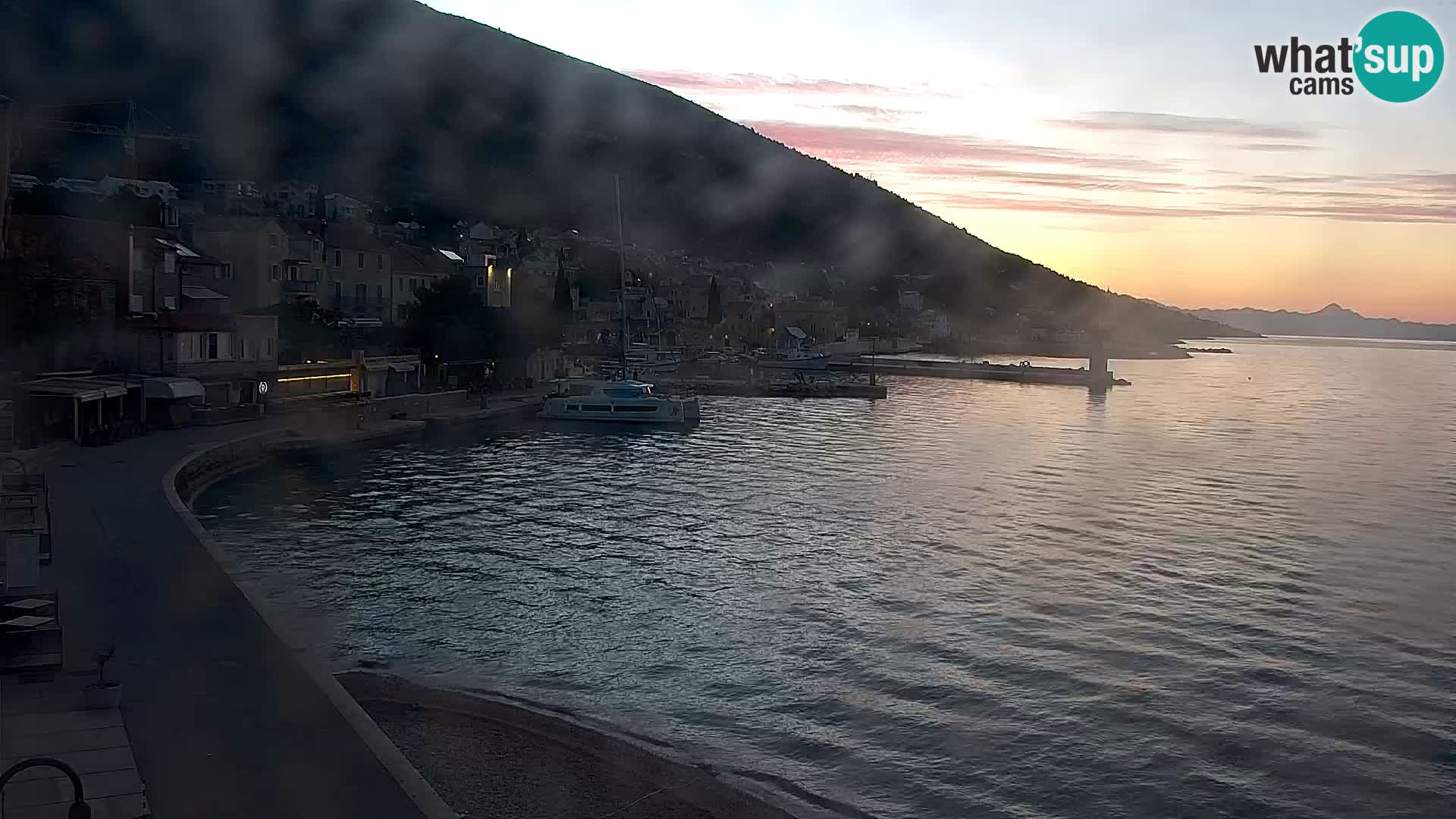 Webcam Bol Town Center & Marina – Live View from Bol, Brač