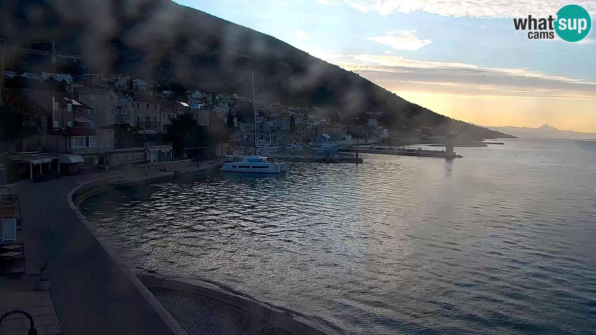 Webcam Bol Town Center & Marina – Live View from Bol, Brač