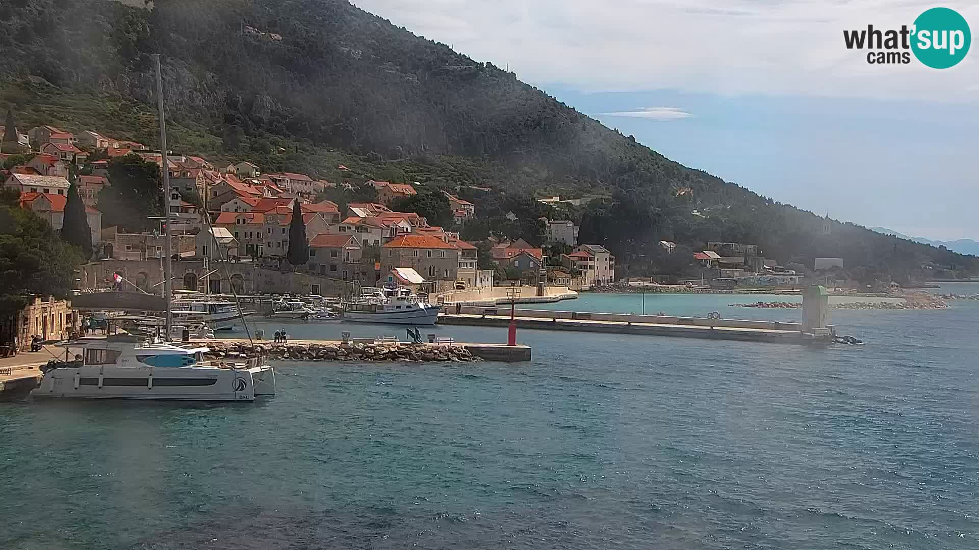 Webcam Bol Hafen & Ortszentrum – Liveblick aus Bol auf der Insel Brač