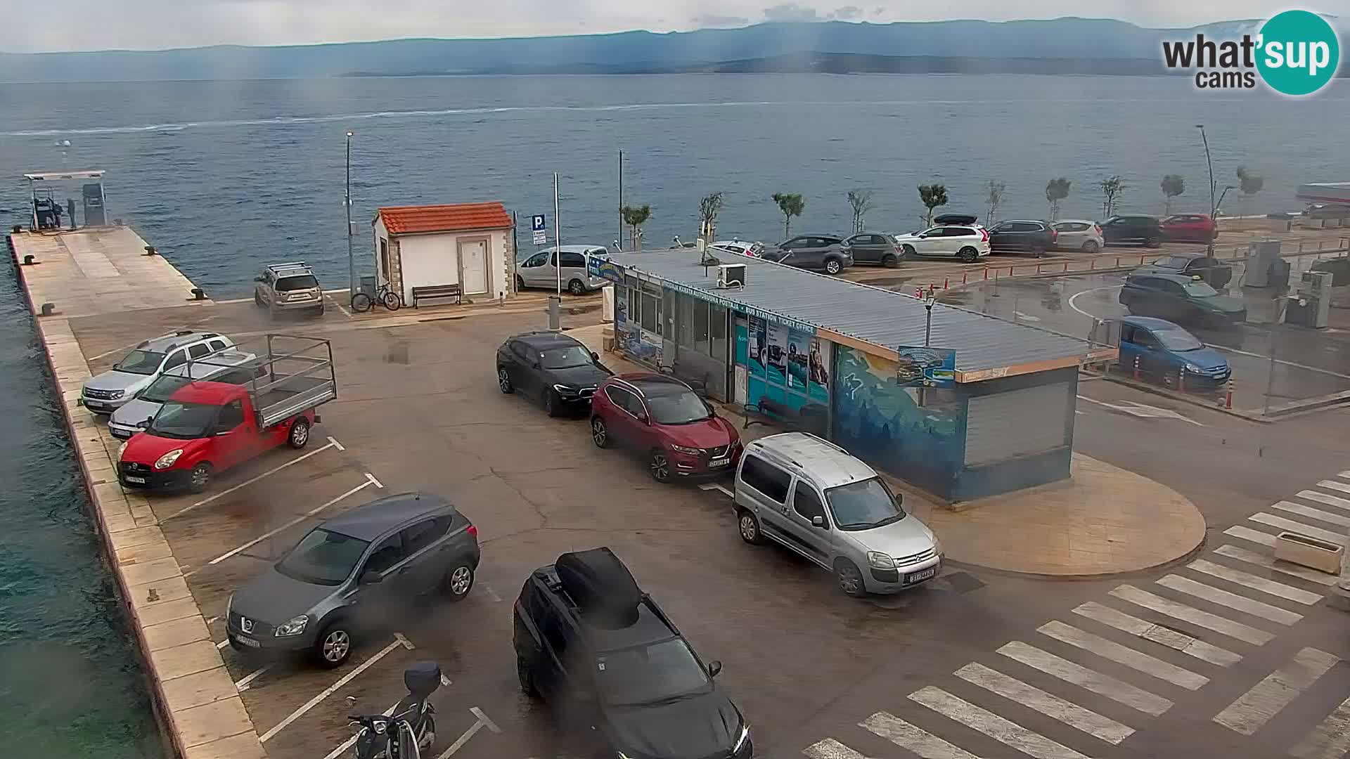 Webcam Bol Centro e Marina – Vista live dal porto di Bol