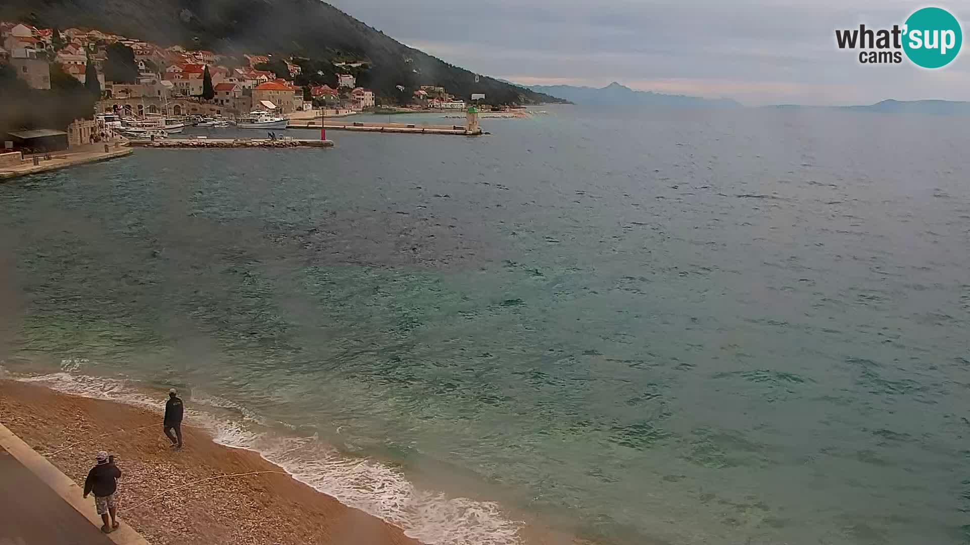 Webcam Bol Centro e Marina – Vista live dal porto di Bol