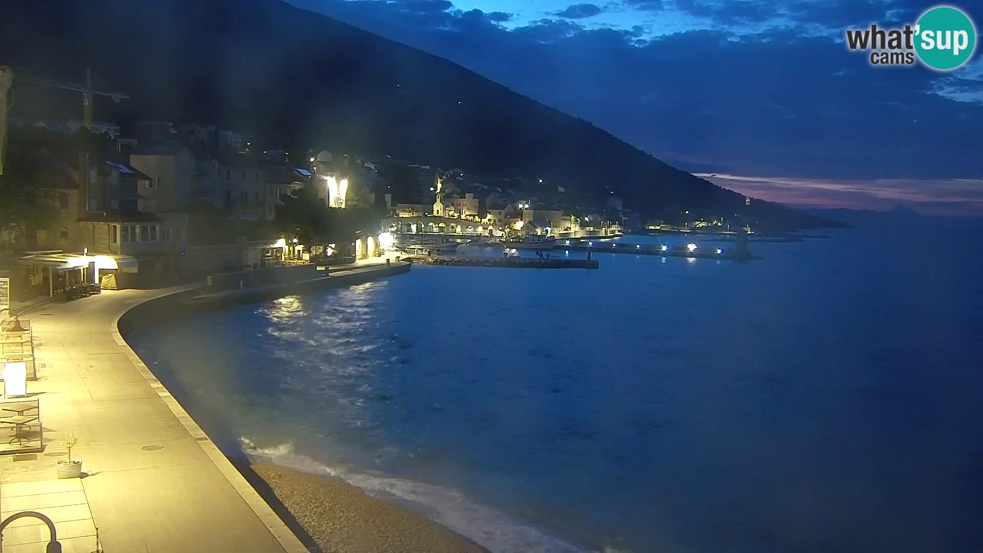 Webcam Bol Centro e Marina – Vista live dal porto di Bol