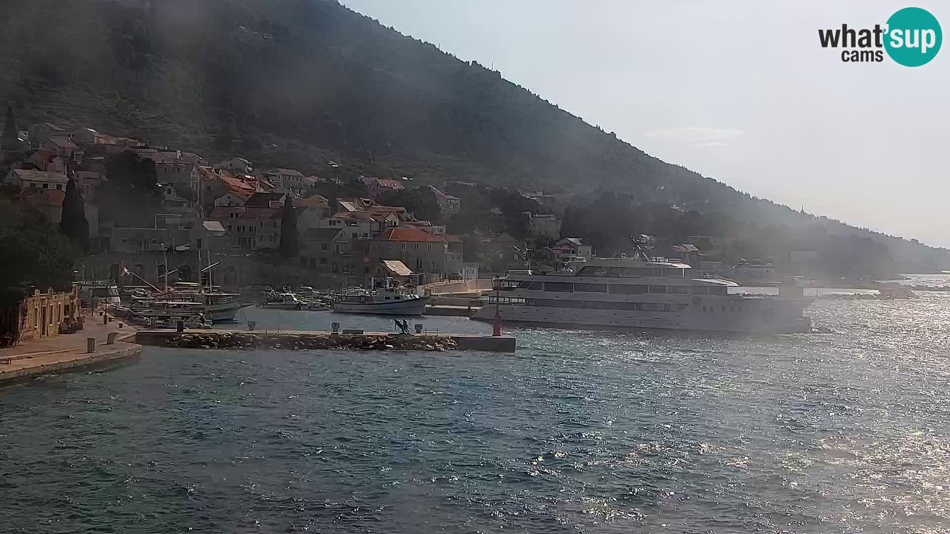 Webcam Bol Centre-Ville & Marina – Vue en direct depuis Bol, île de Brač