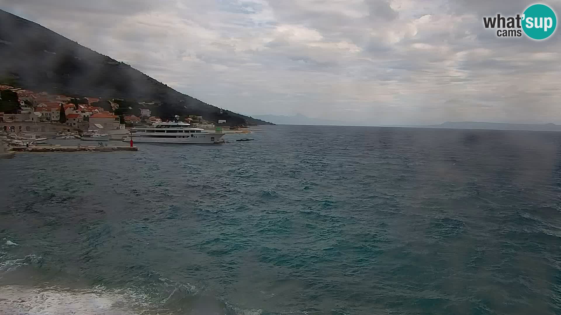 Webcam Bol Town Center & Marina – Live View from Bol, Brač
