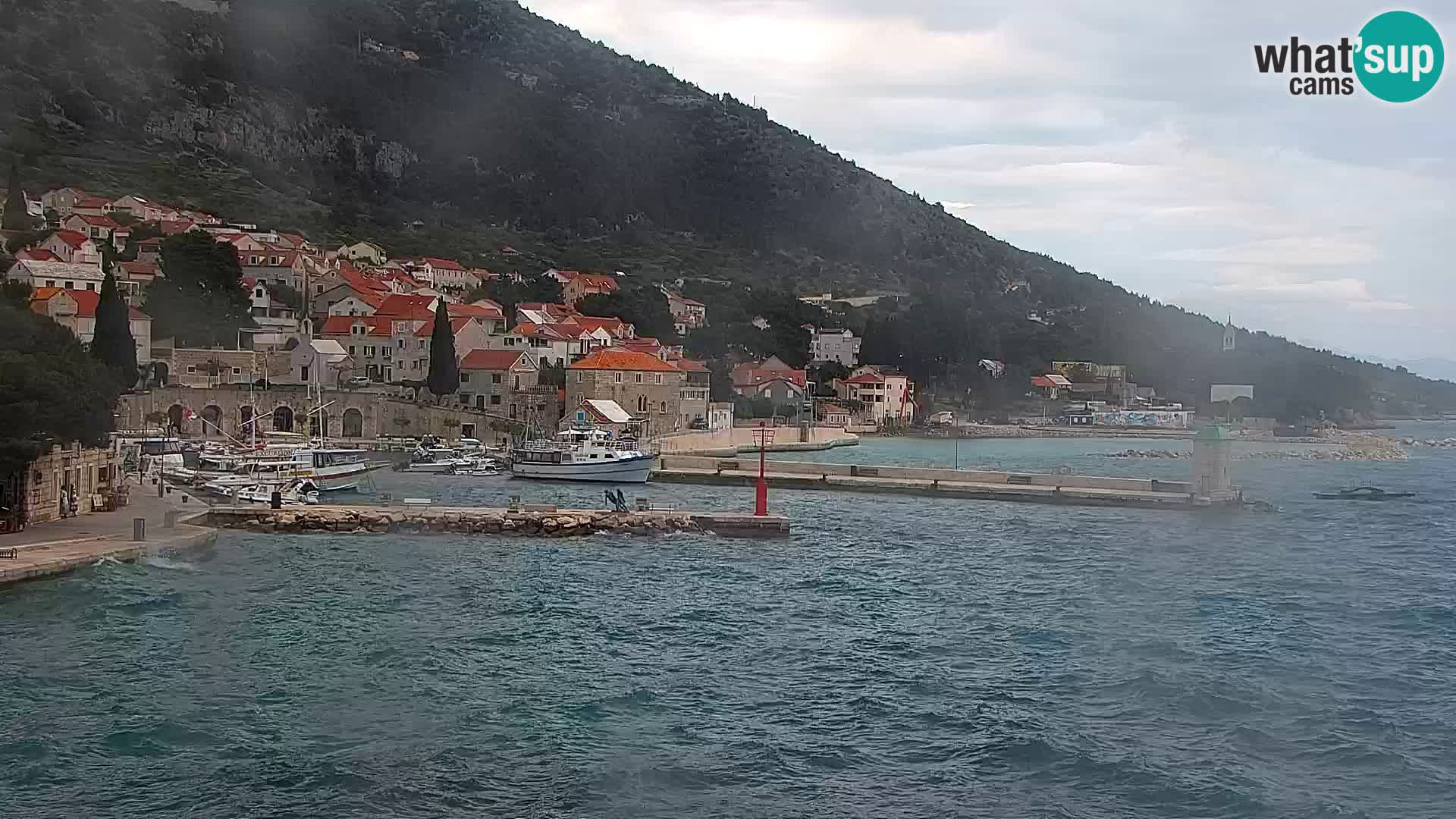 Webcam Bol Centro e Marina – Vista live dal porto di Bol