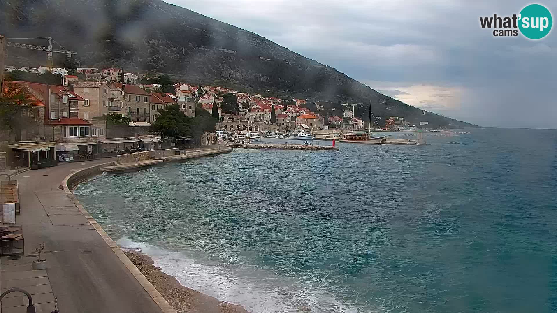 Webcam Bol Centro e Marina – Vista live dal porto di Bol