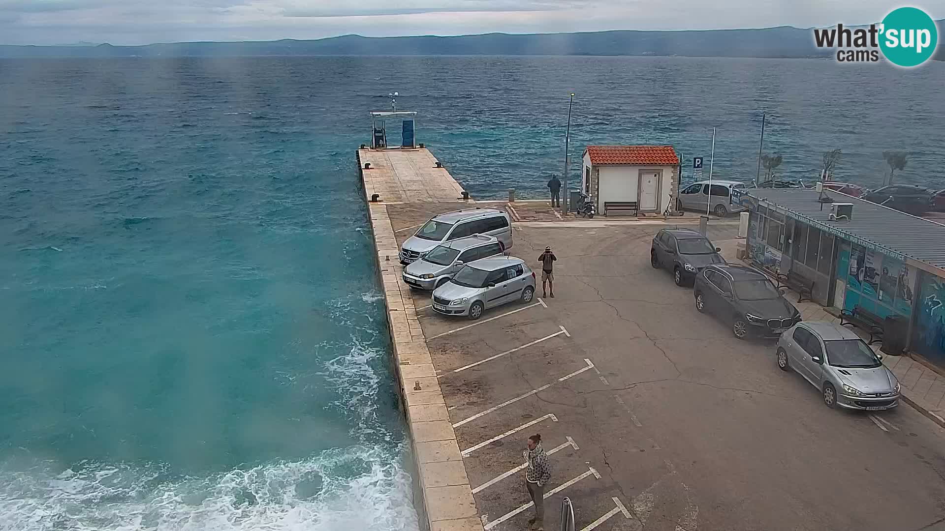 Webcam Bol Centro e Marina – Vista live dal porto di Bol