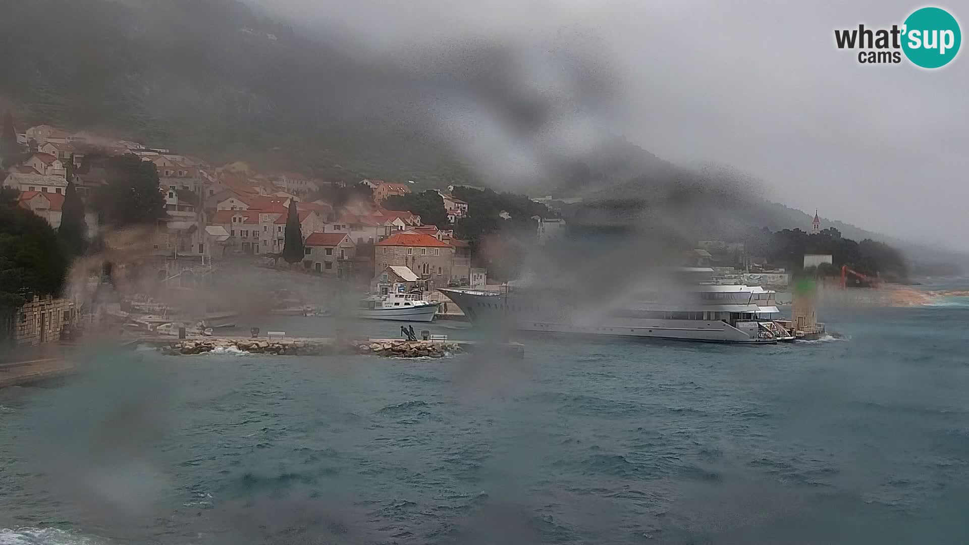 Webcam Bol Centre-Ville & Marina – Vue en direct depuis Bol, île de Brač