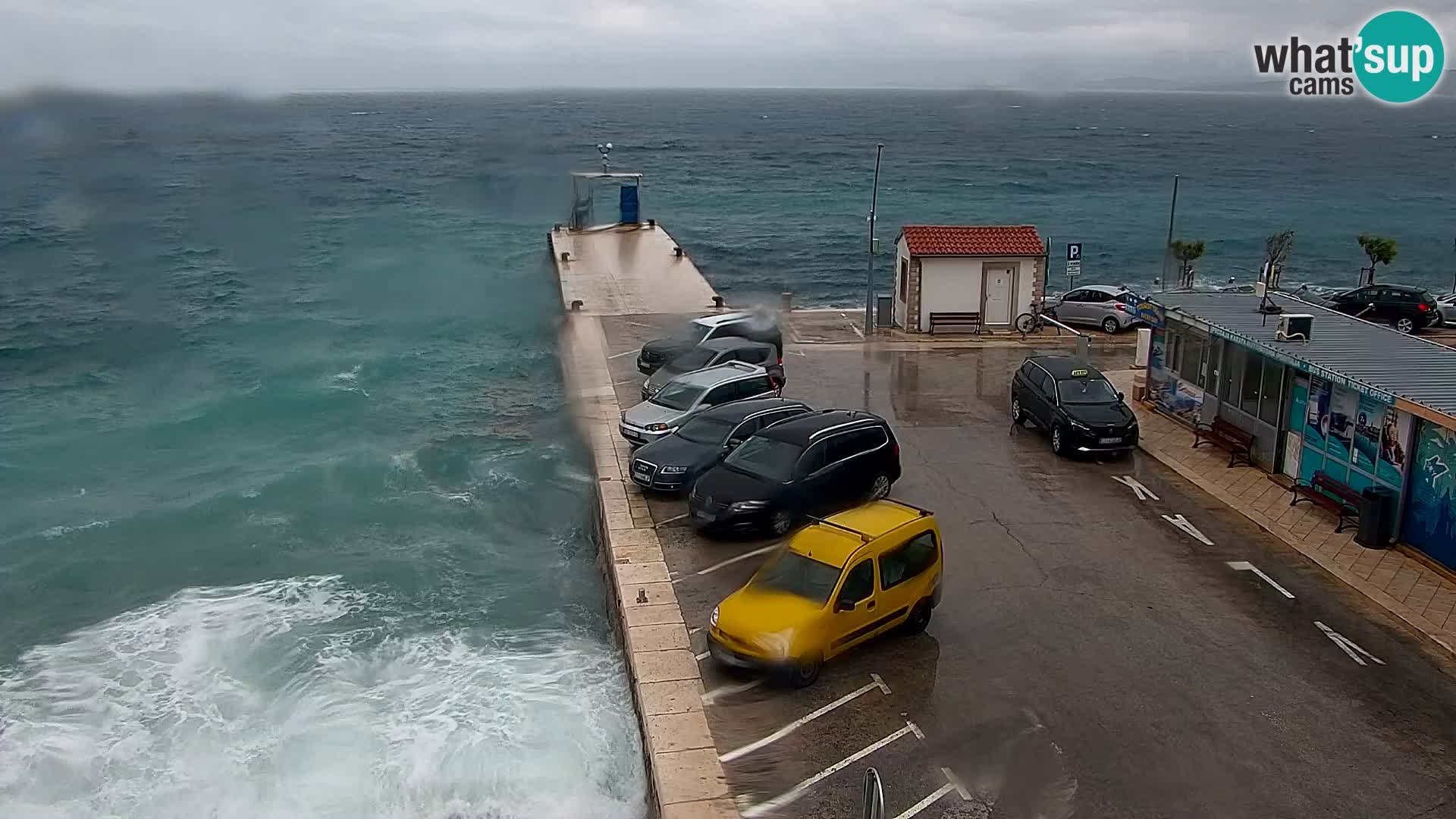 Webcam Bol Hafen & Ortszentrum – Liveblick aus Bol auf der Insel Brač