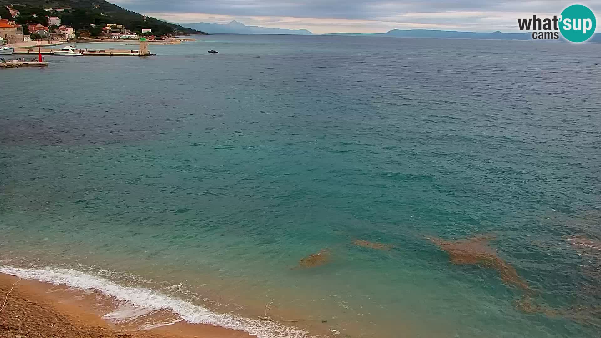 Webcam Bol Hafen & Ortszentrum – Liveblick aus Bol auf der Insel Brač