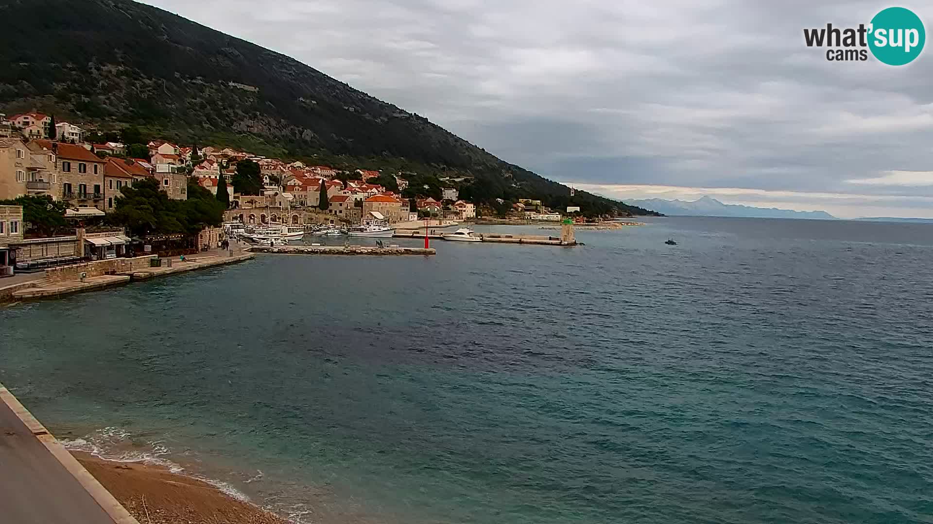 Webcam Bol Town Center & Marina – Live View from Bol, Brač