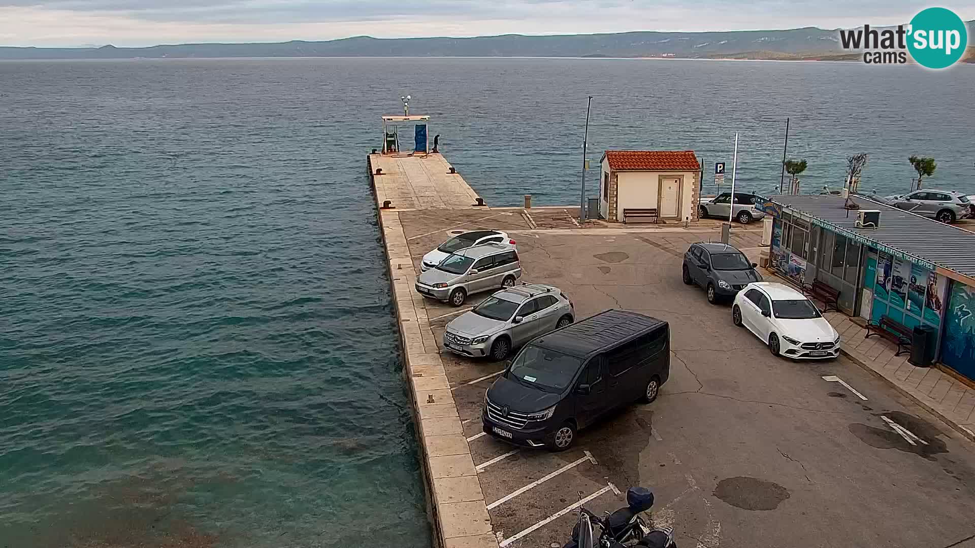 Webcam Bol Hafen & Ortszentrum – Liveblick aus Bol auf der Insel Brač