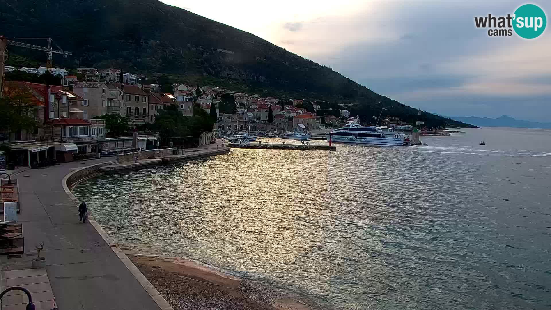 Webcam Bol Town Center & Marina – Live View from Bol, Brač