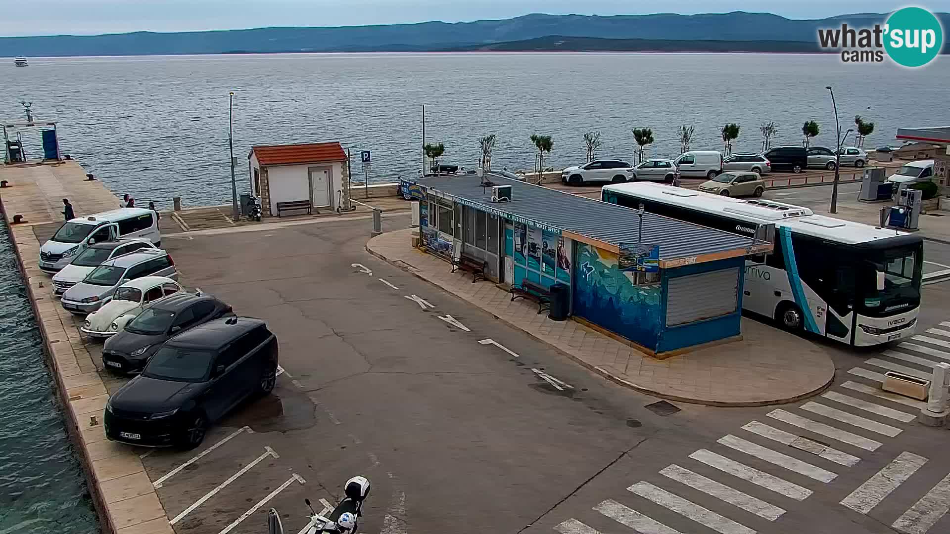 Webcam Bol Centro e Marina – Vista live dal porto di Bol