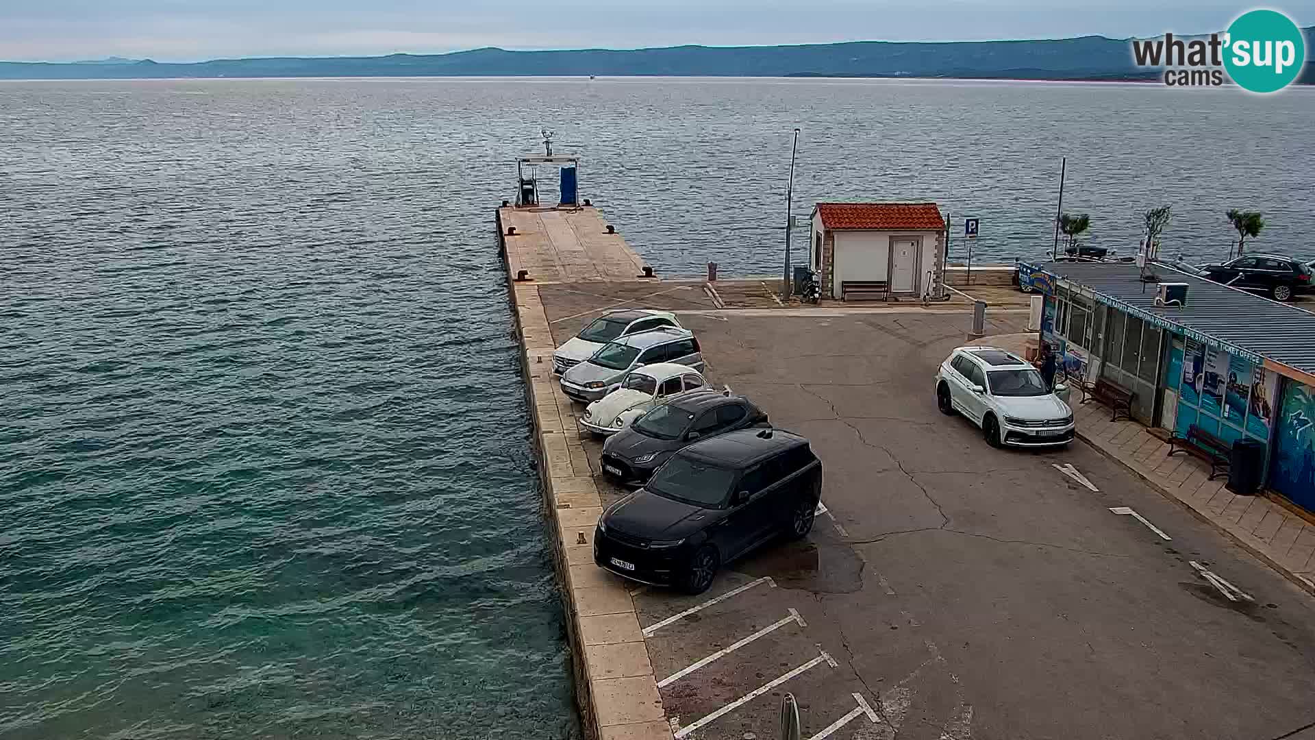Webcam Bol Centro e Marina – Vista live dal porto di Bol