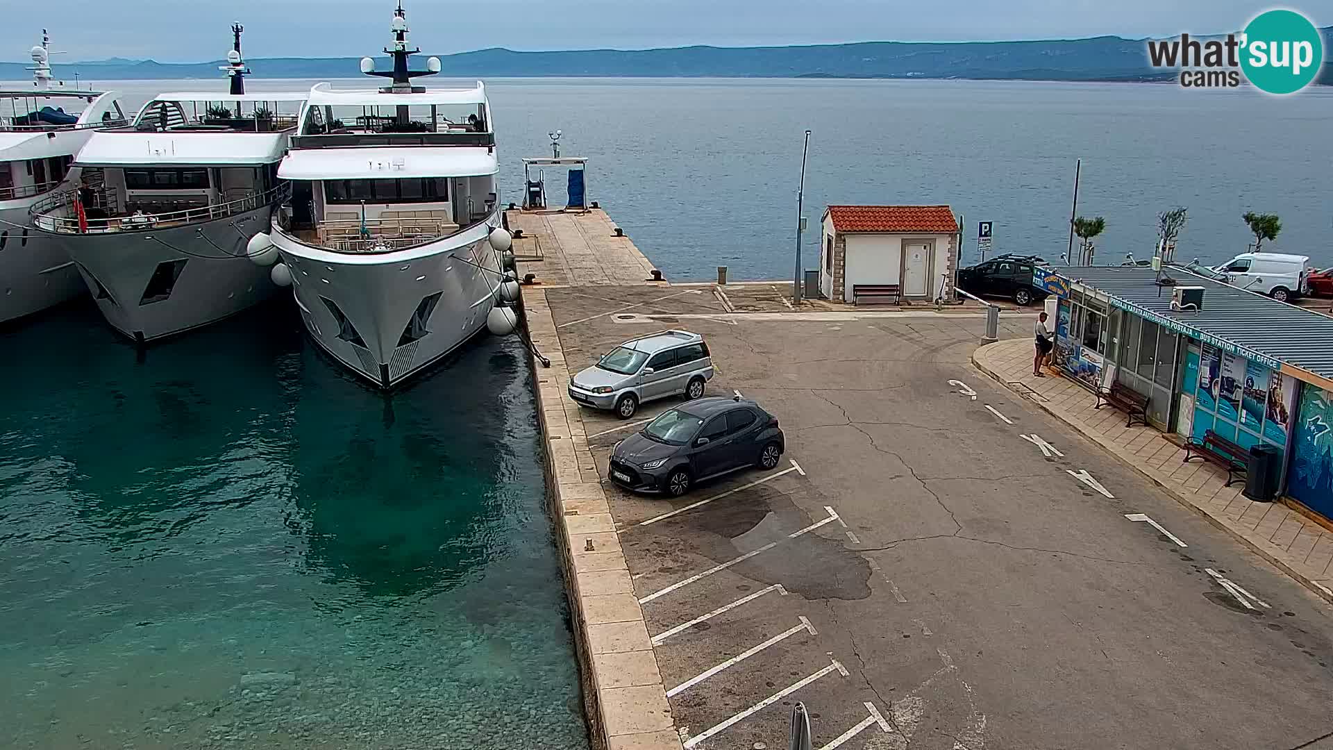 Webcam Bol Town Center & Marina – Live View from Bol, Brač