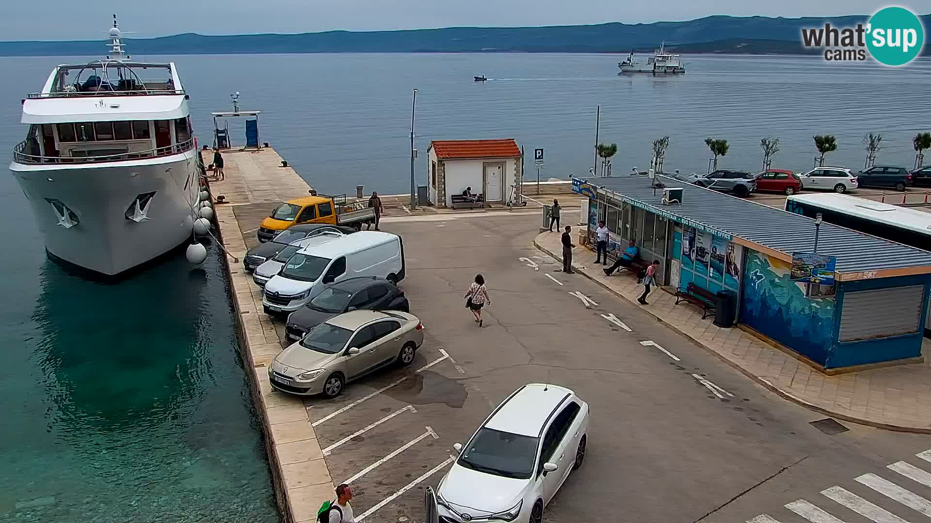 Webcam Bol Town Center & Marina – Live View from Bol, Brač