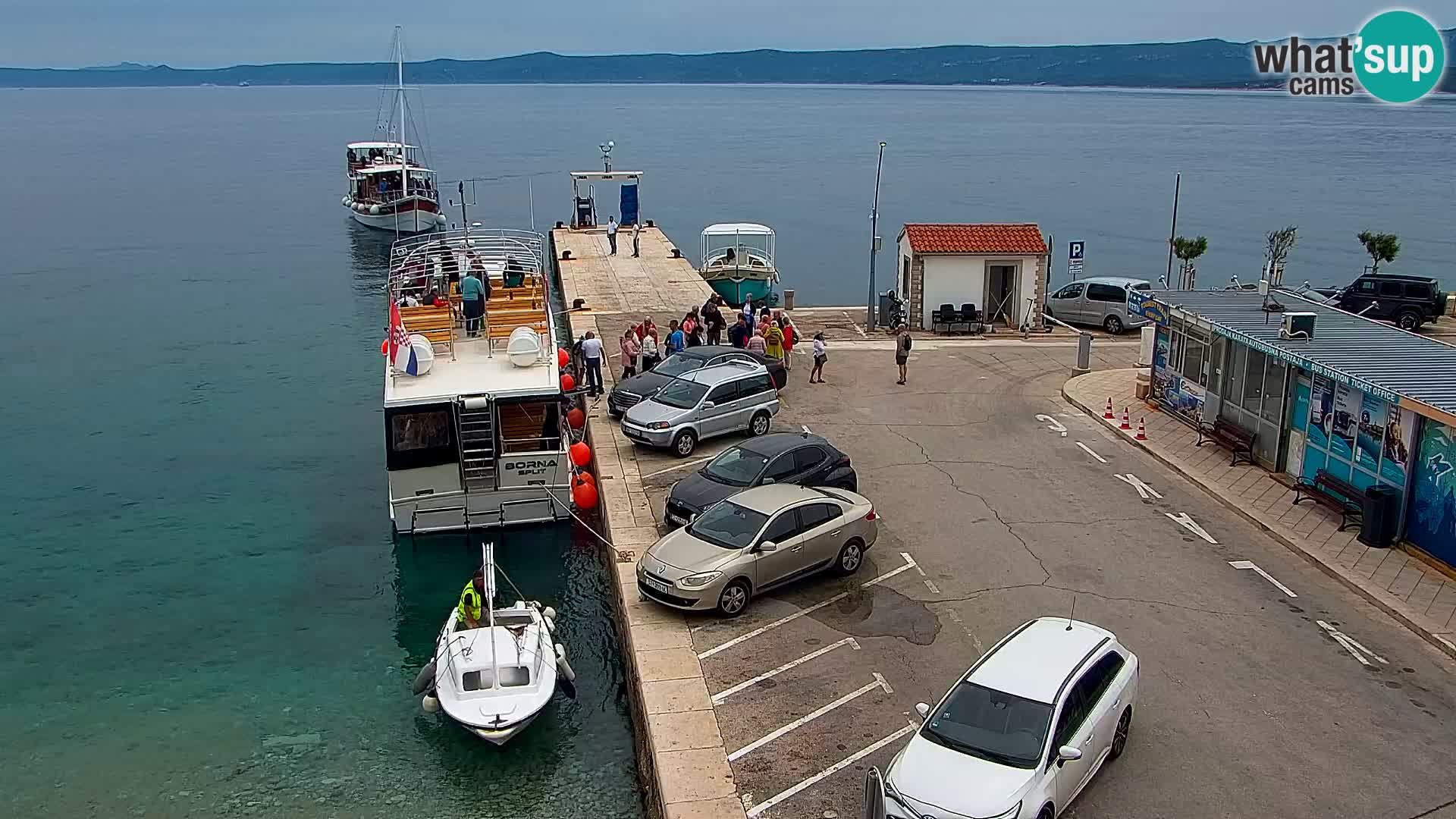 Webcam Bol Town Center & Marina – Live View from Bol, Brač