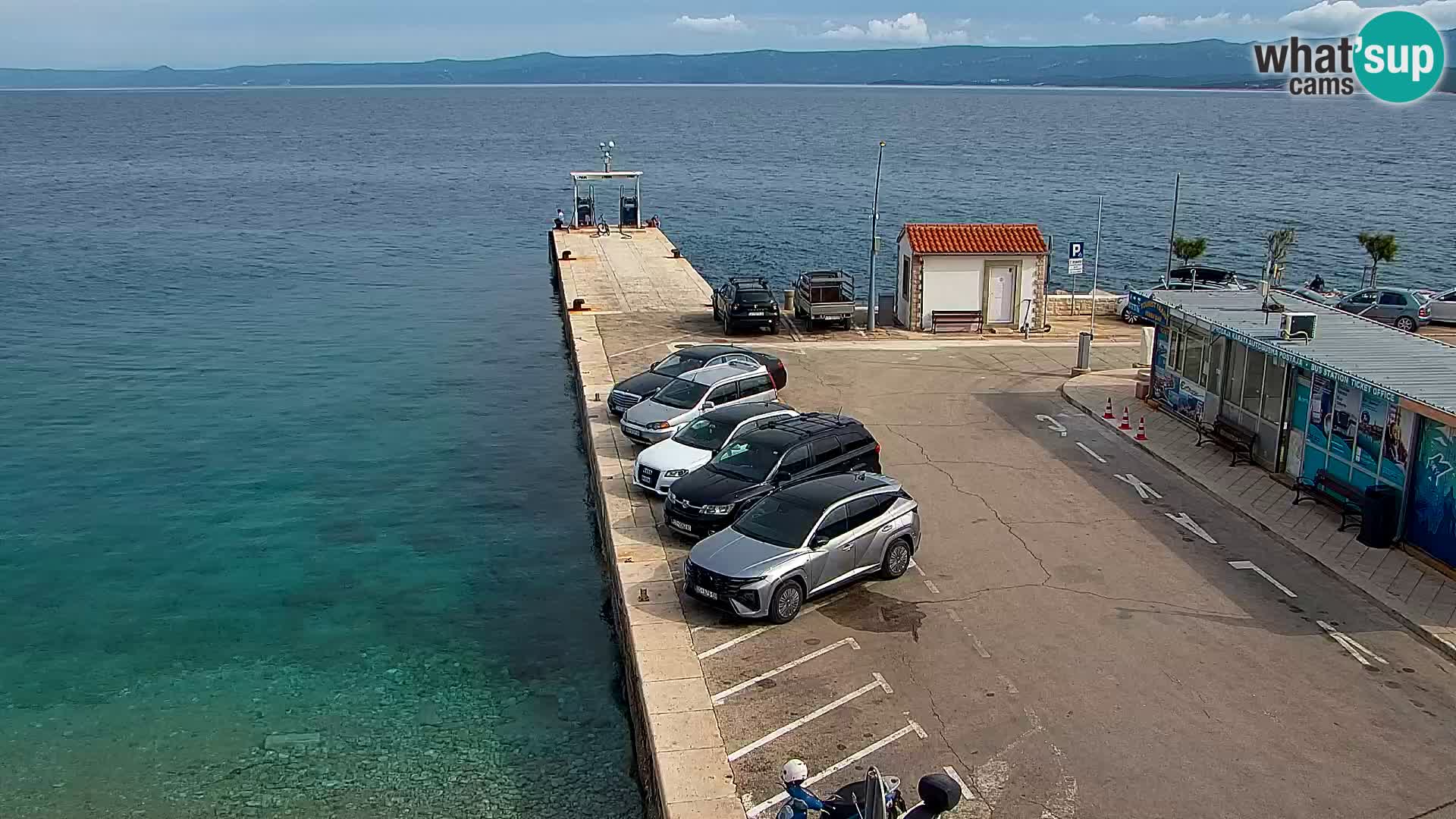 Webcam Bol Hafen & Ortszentrum – Liveblick aus Bol auf der Insel Brač