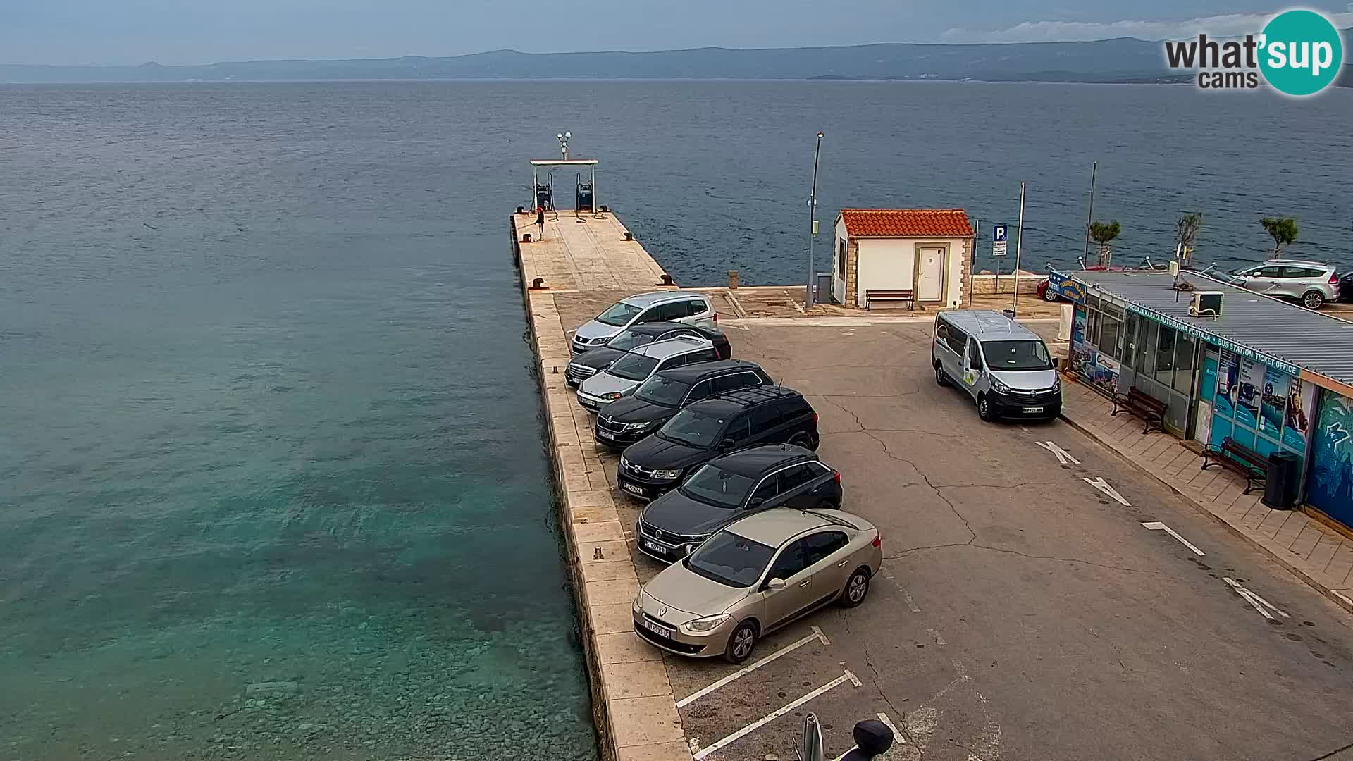 Webcam Bol Centro e Marina – Vista live dal porto di Bol