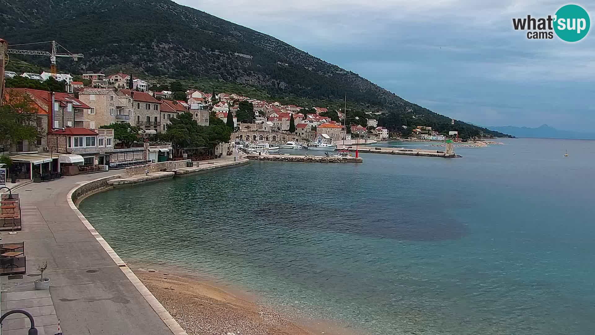Webcam Bol Centro e Marina – Vista live dal porto di Bol