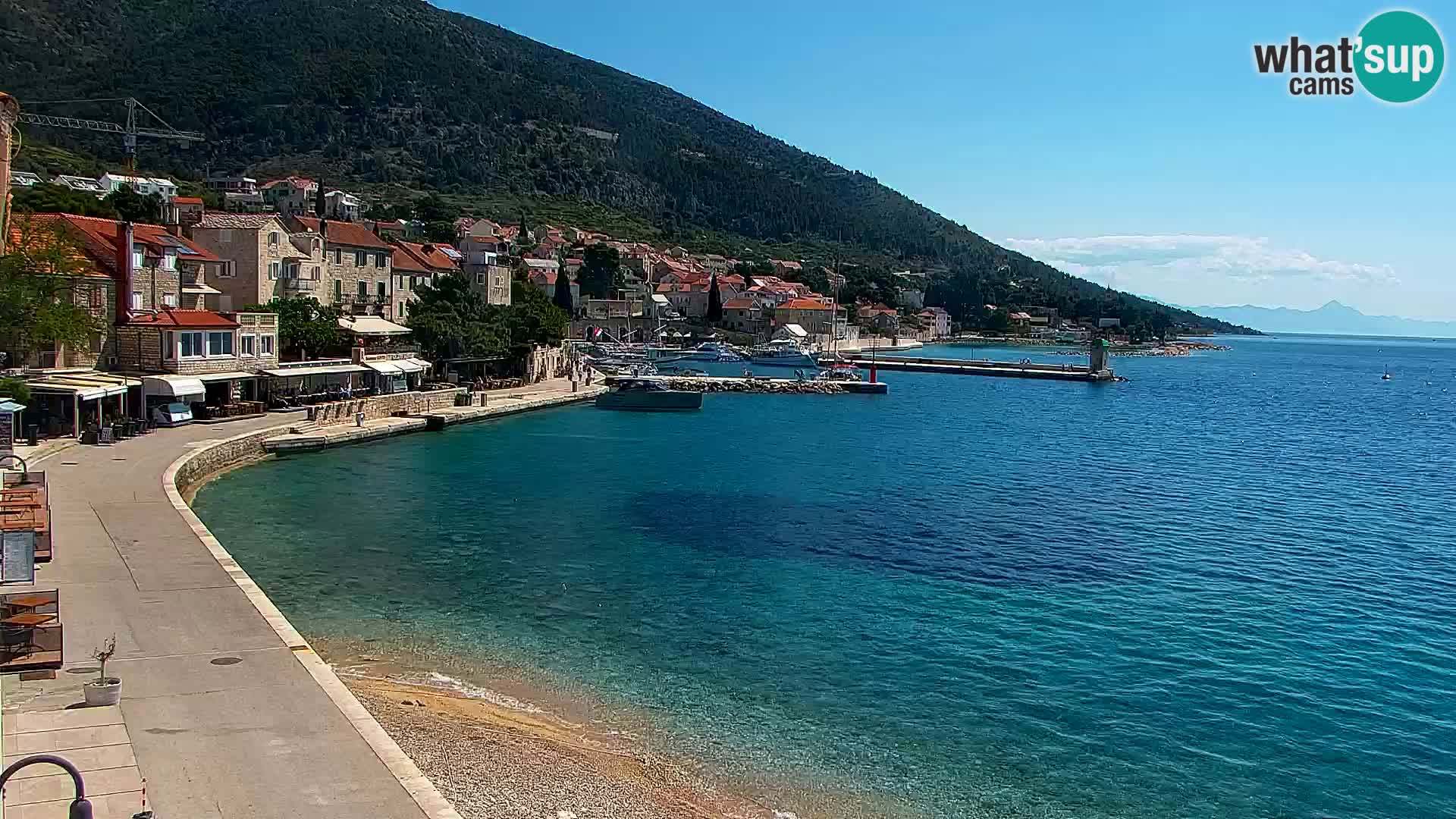 Webcam Bol Centro e Marina – Vista live dal porto di Bol