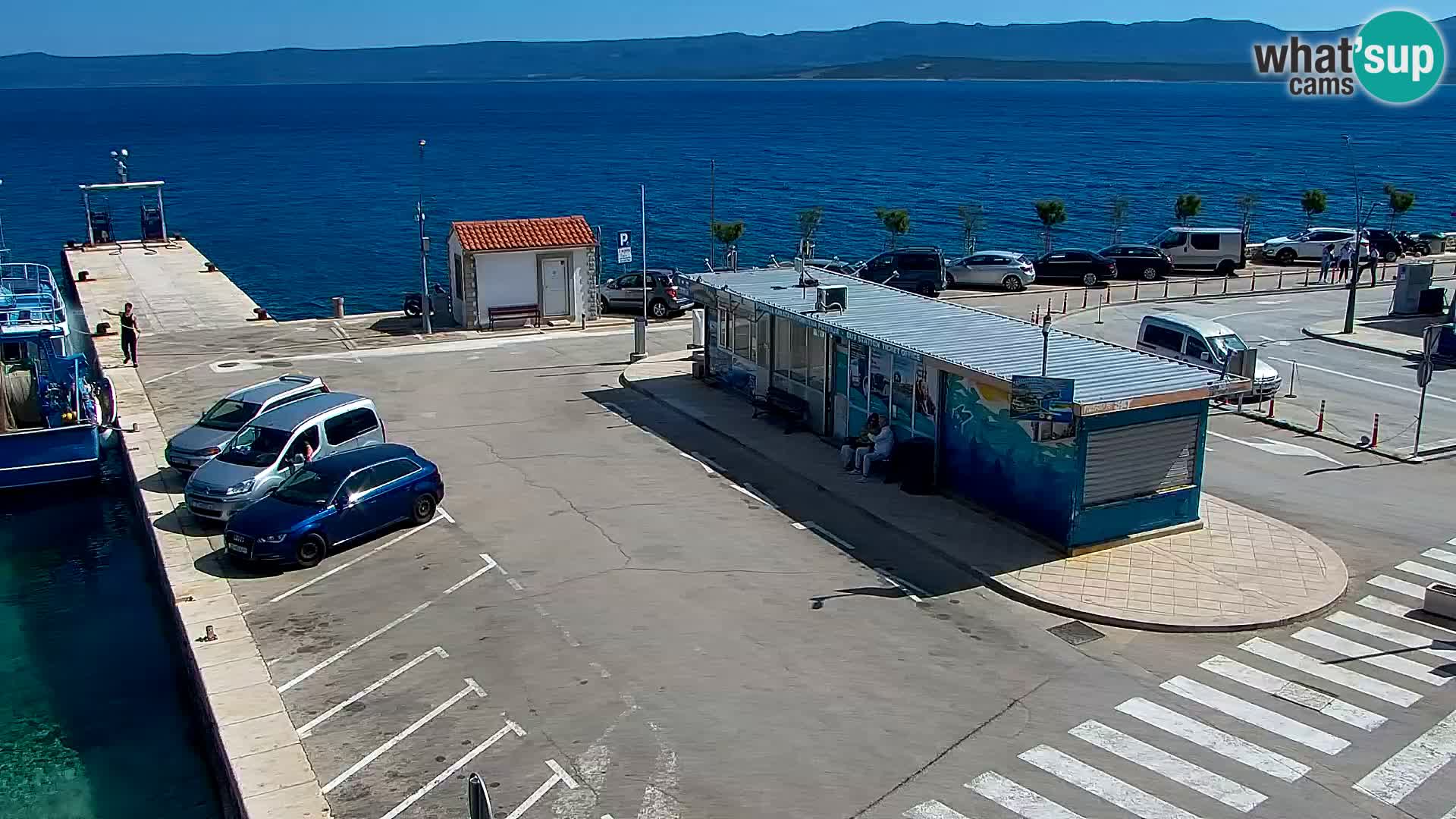 Webcam Bol Centro e Marina – Vista live dal porto di Bol