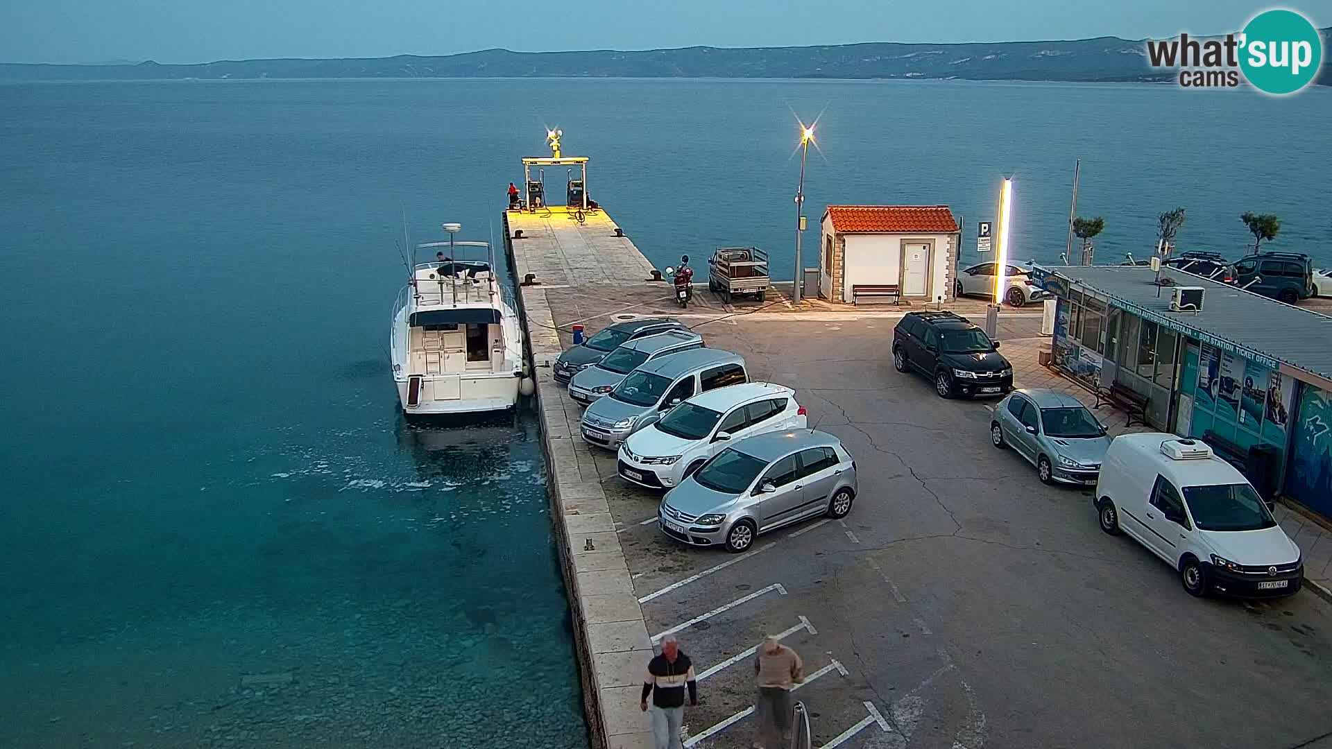 Webcam Bol Hafen & Ortszentrum – Liveblick aus Bol auf der Insel Brač