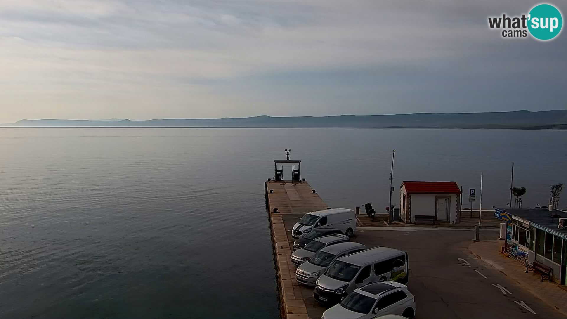 Webcam Bol Centro e Marina – Vista live dal porto di Bol