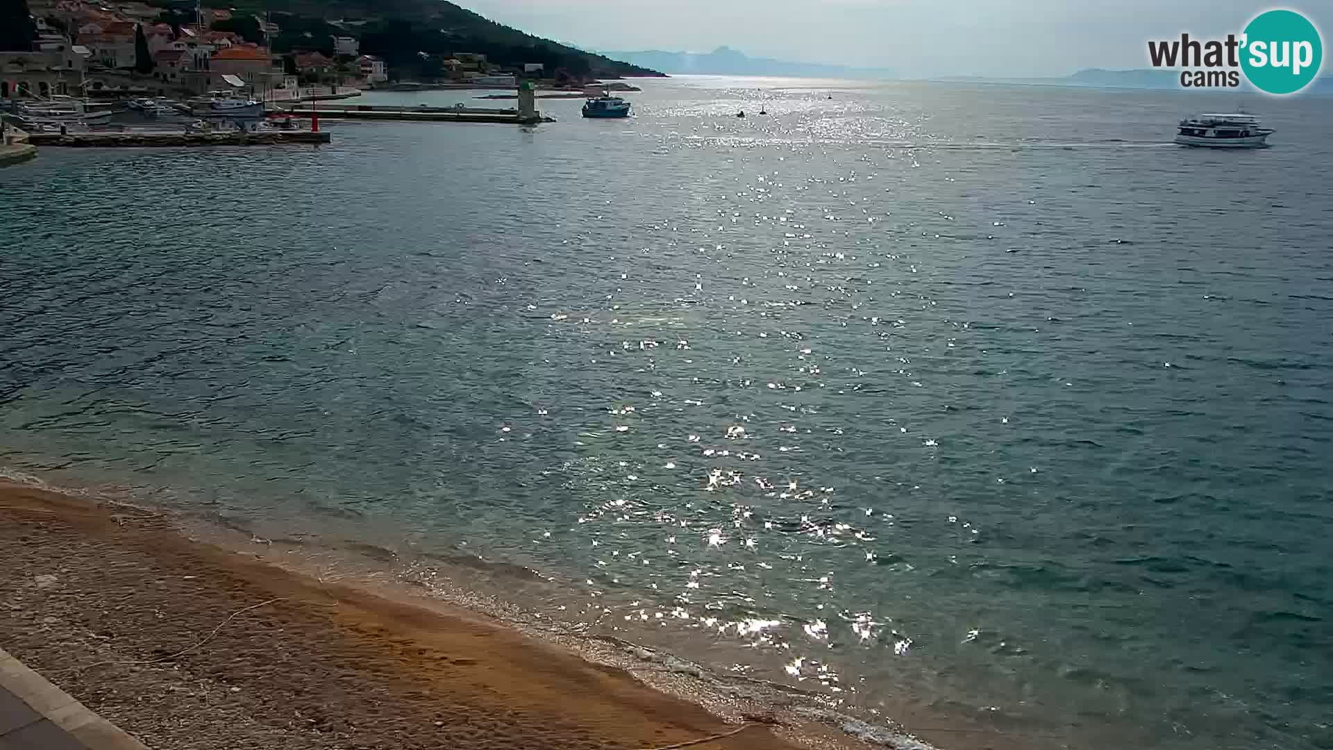 Webcam Bol Centro e Marina – Vista live dal porto di Bol