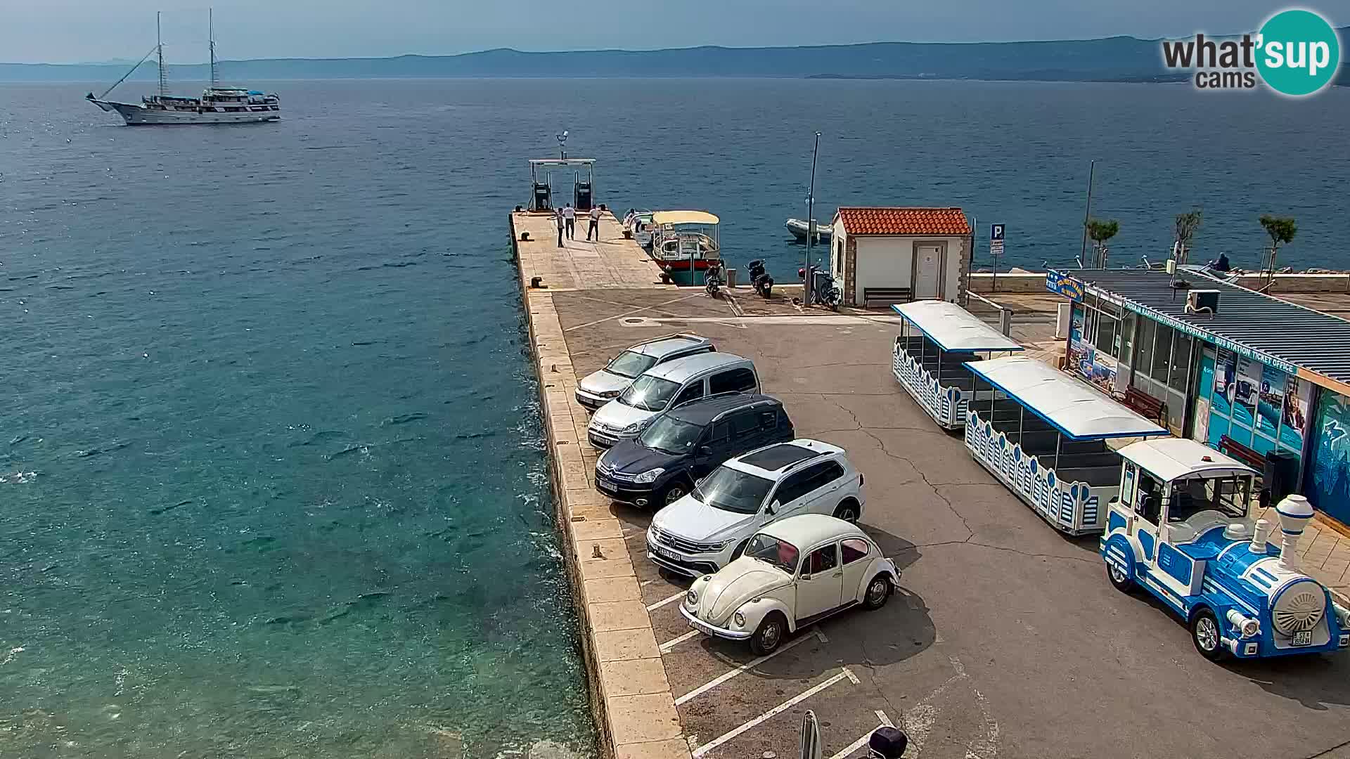 Webcam Bol Hafen & Ortszentrum – Liveblick aus Bol auf der Insel Brač