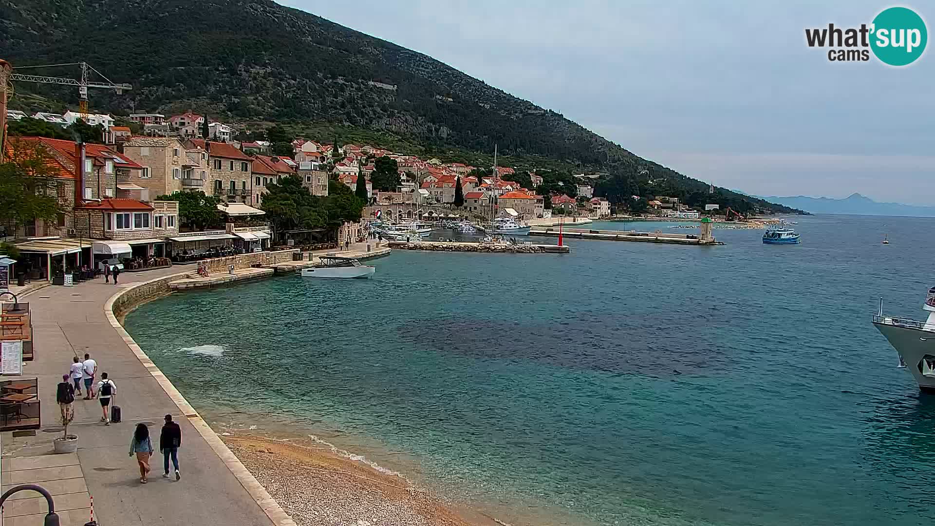 Webcam Bol Town Center & Marina – Live View from Bol, Brač