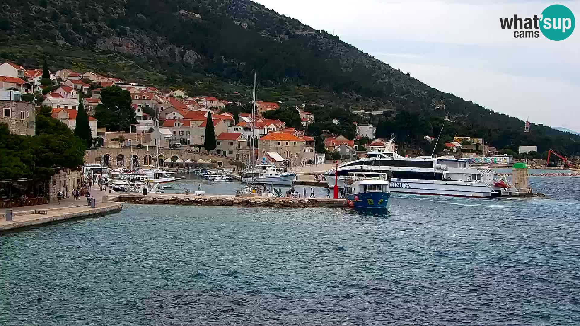 Webcam Bol Town Center & Marina – Live View from Bol, Brač
