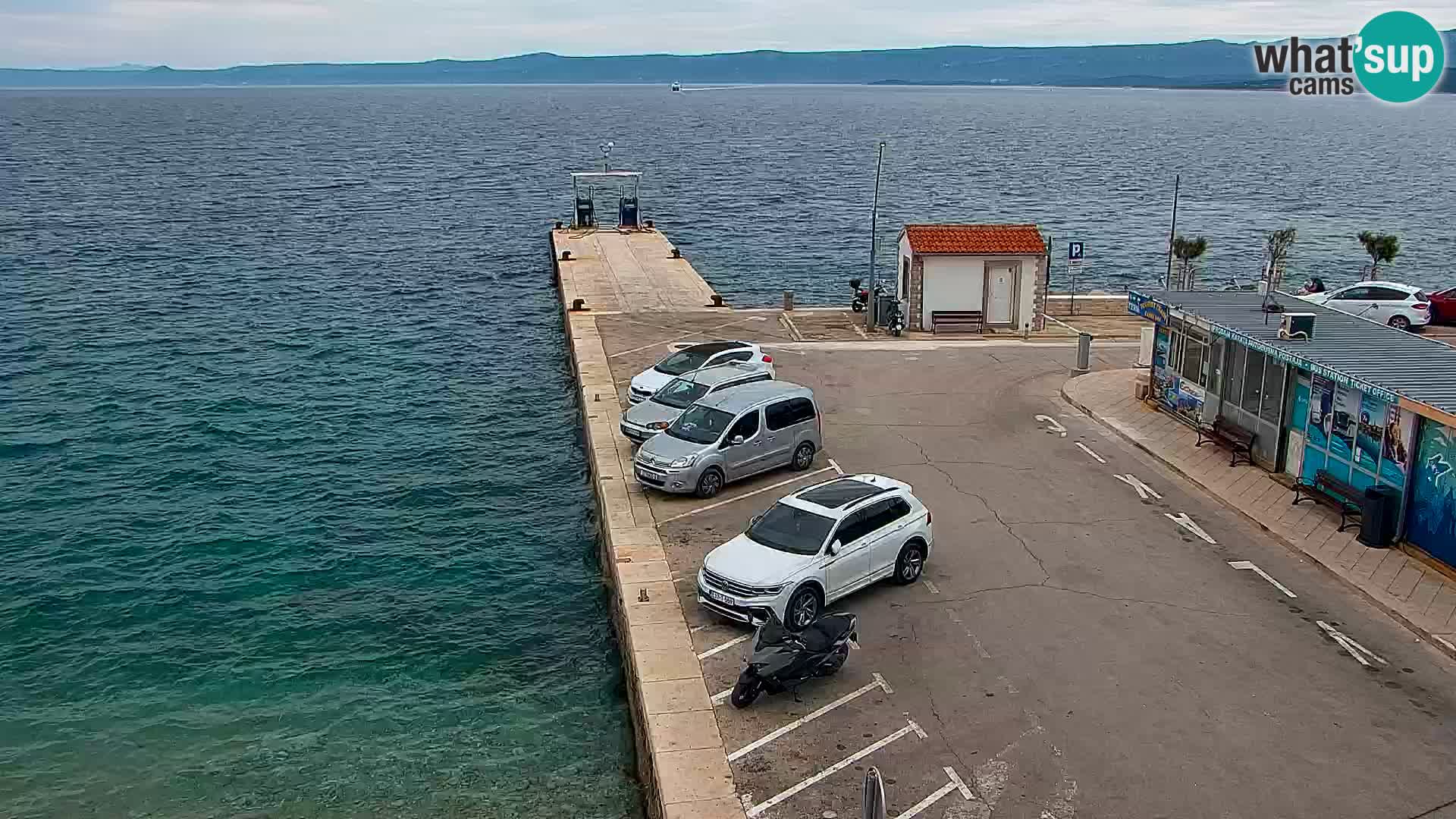 Webcam Bol Centro e Marina – Vista live dal porto di Bol