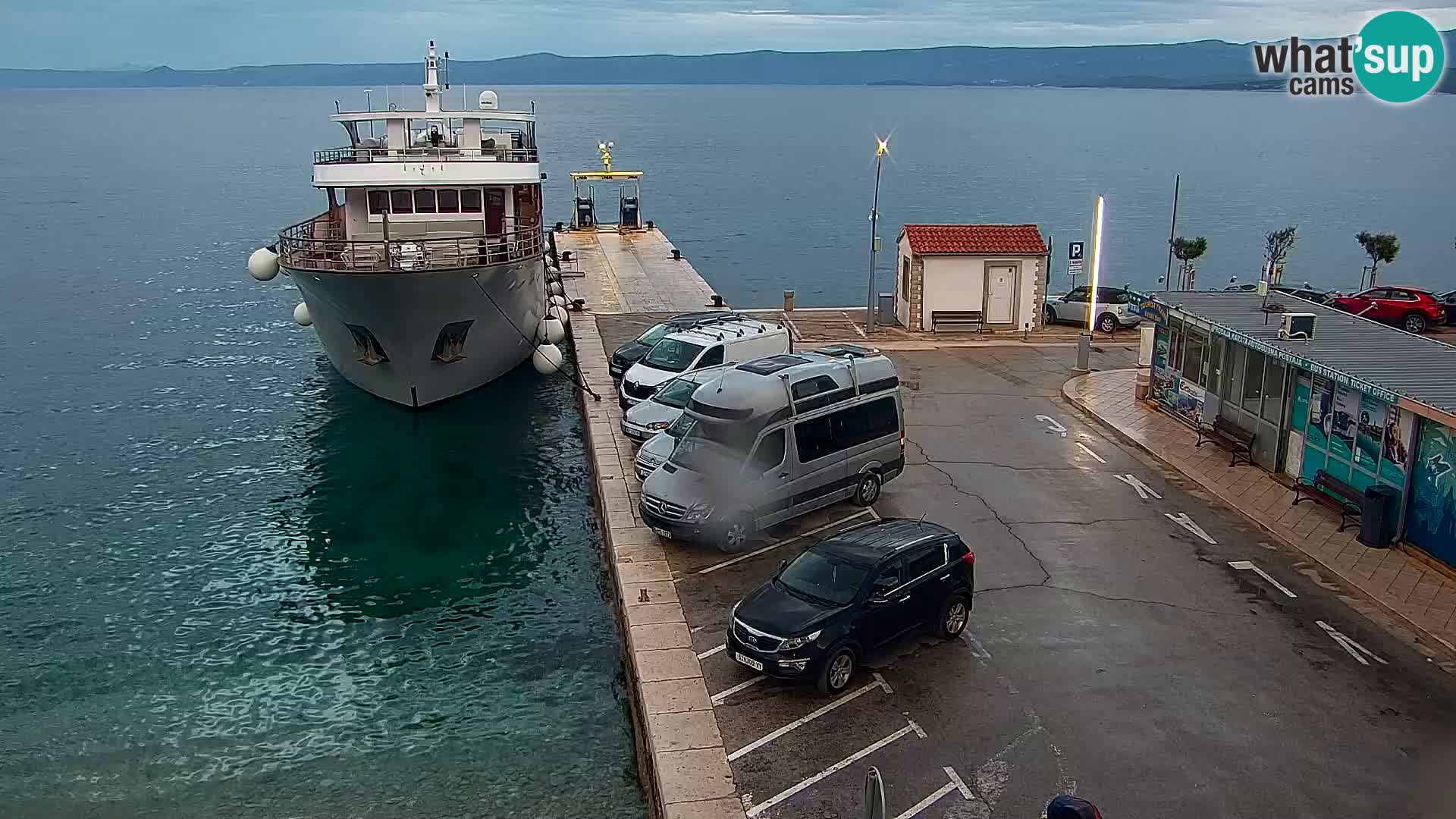 Webcam Bol Hafen & Ortszentrum – Liveblick aus Bol auf der Insel Brač
