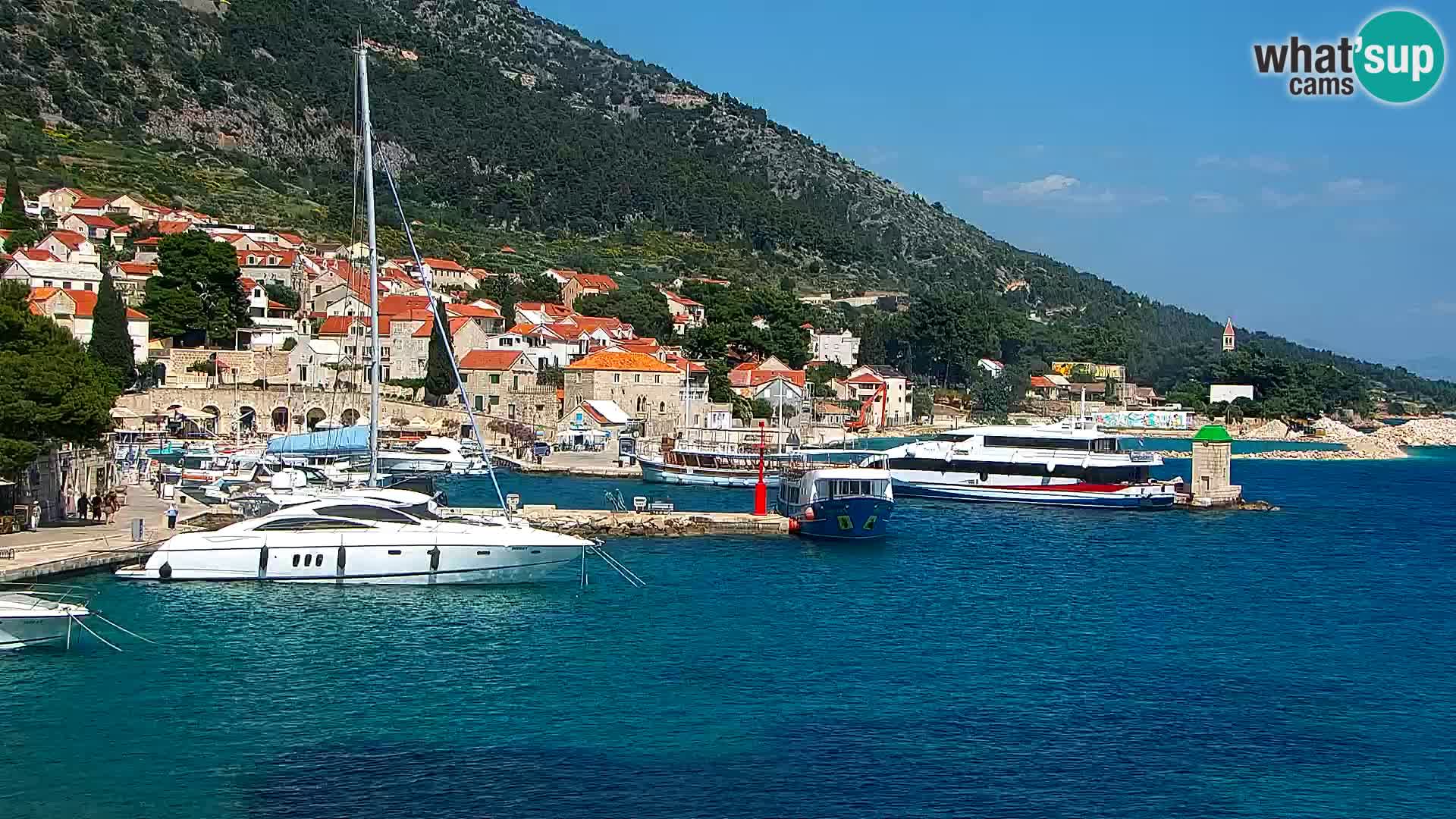 Webcam Bol Town Center & Marina – Live View from Bol, Brač