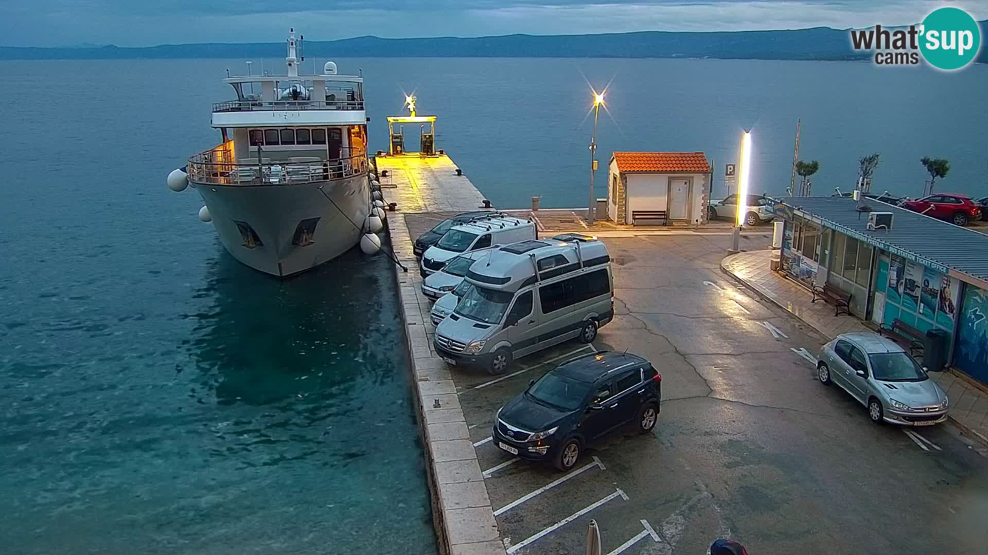 Webcam Bol Hafen & Ortszentrum – Liveblick aus Bol auf der Insel Brač