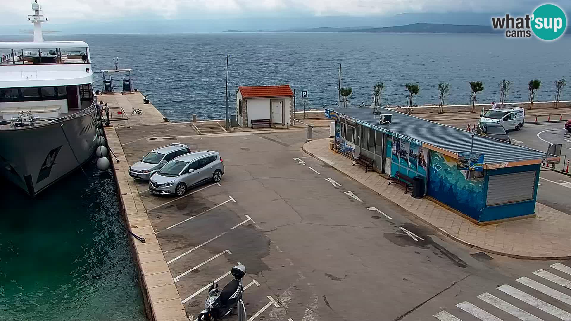 Webcam Bol Hafen & Ortszentrum – Liveblick aus Bol auf der Insel Brač