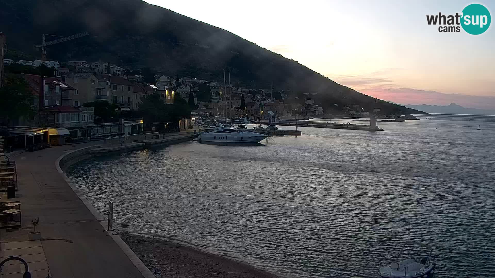 Webcam Bol Town Center & Marina – Live View from Bol, Brač