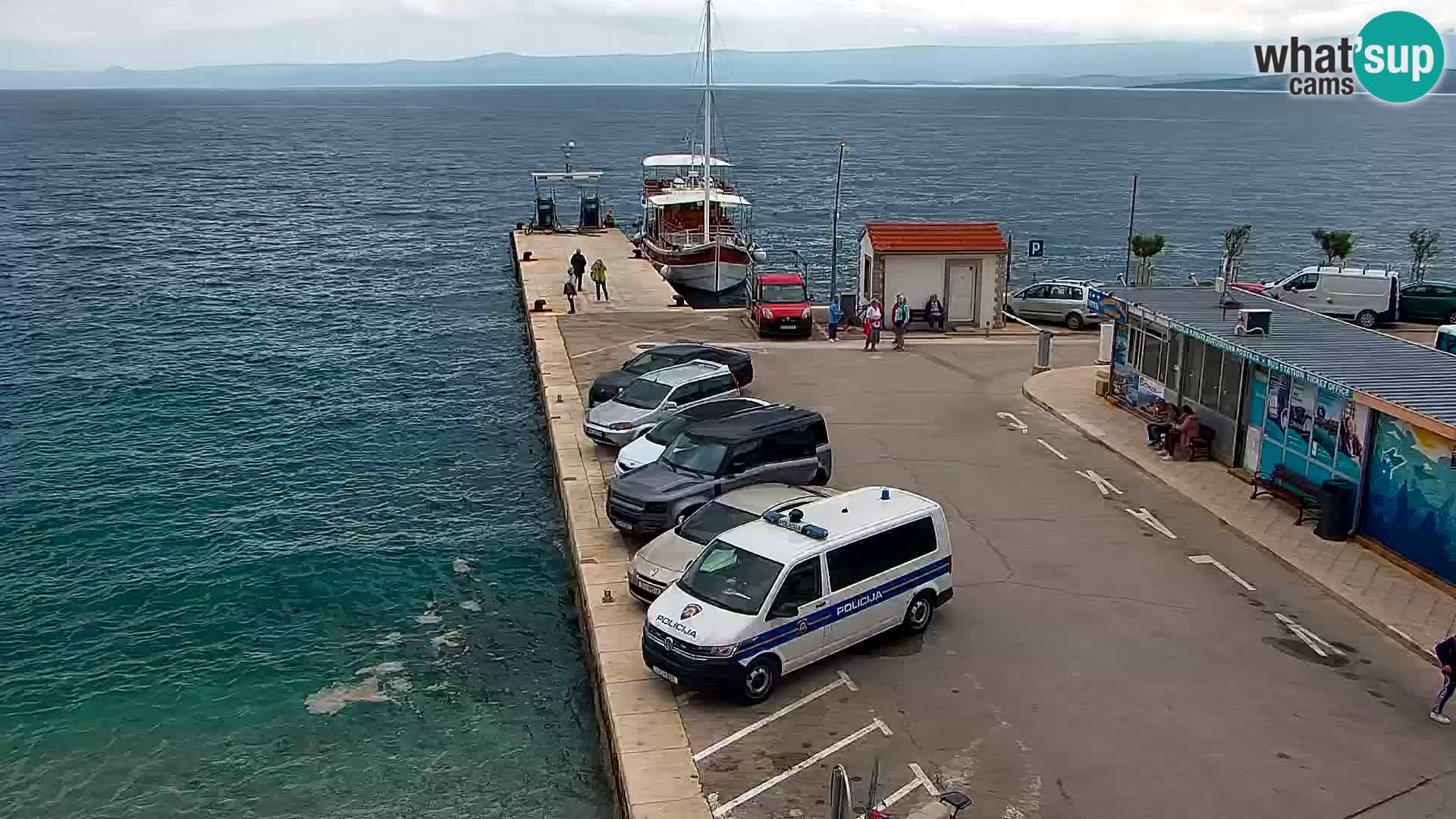 Webcam Bol Centro e Marina – Vista live dal porto di Bol