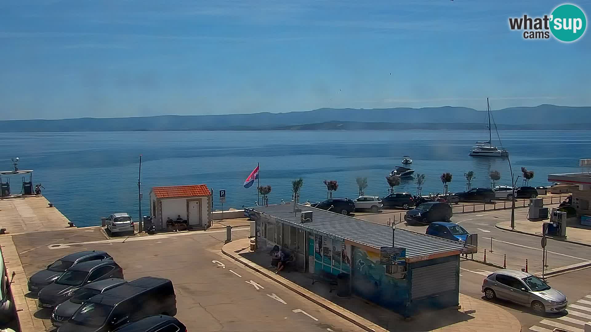 Webcam Bol Town Center & Marina – Live View from Bol, Brač
